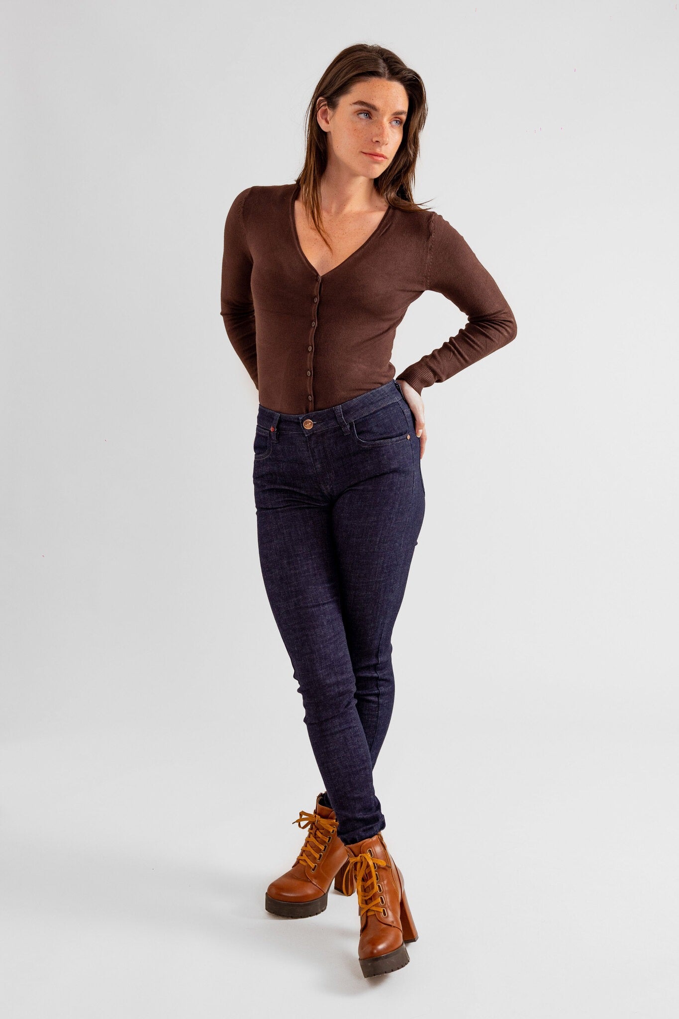 Jean skinny brut COLETTE femme, BRUT, taille 26, porté par Eden (1m70) – photo 2