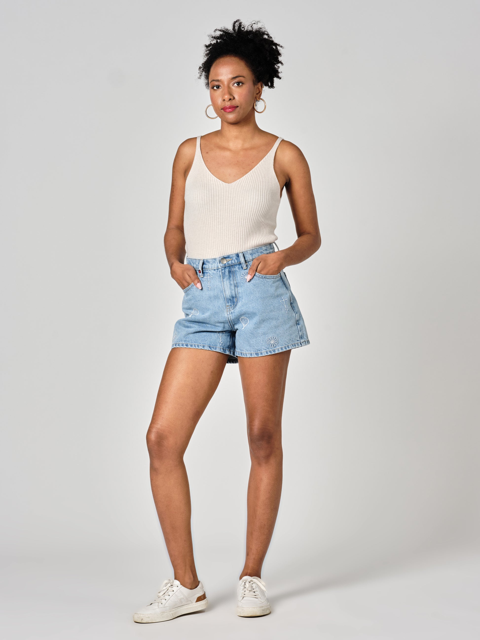 Short bleu ASHLEY EMBRO