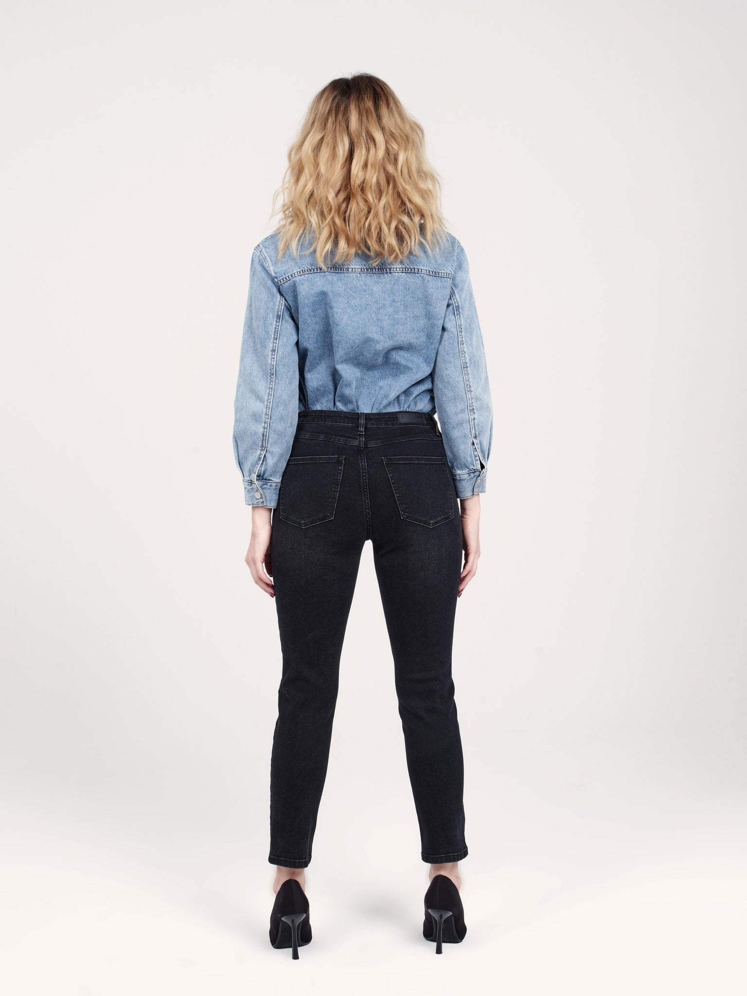 MAEVA high-waisted black slim boyfriend jeans