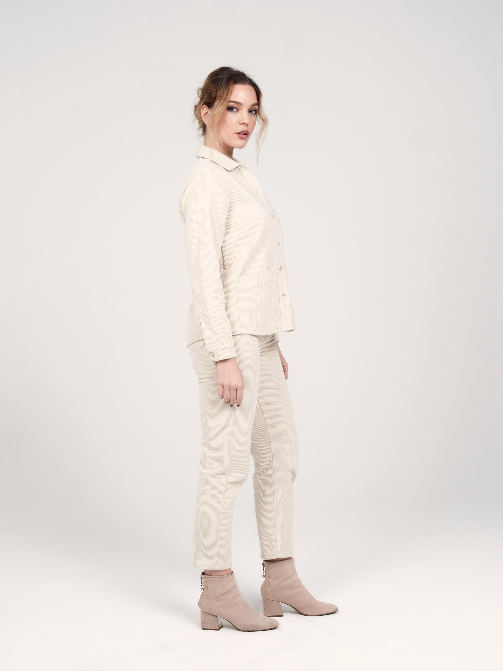 VIVIAN beige velvet jacket