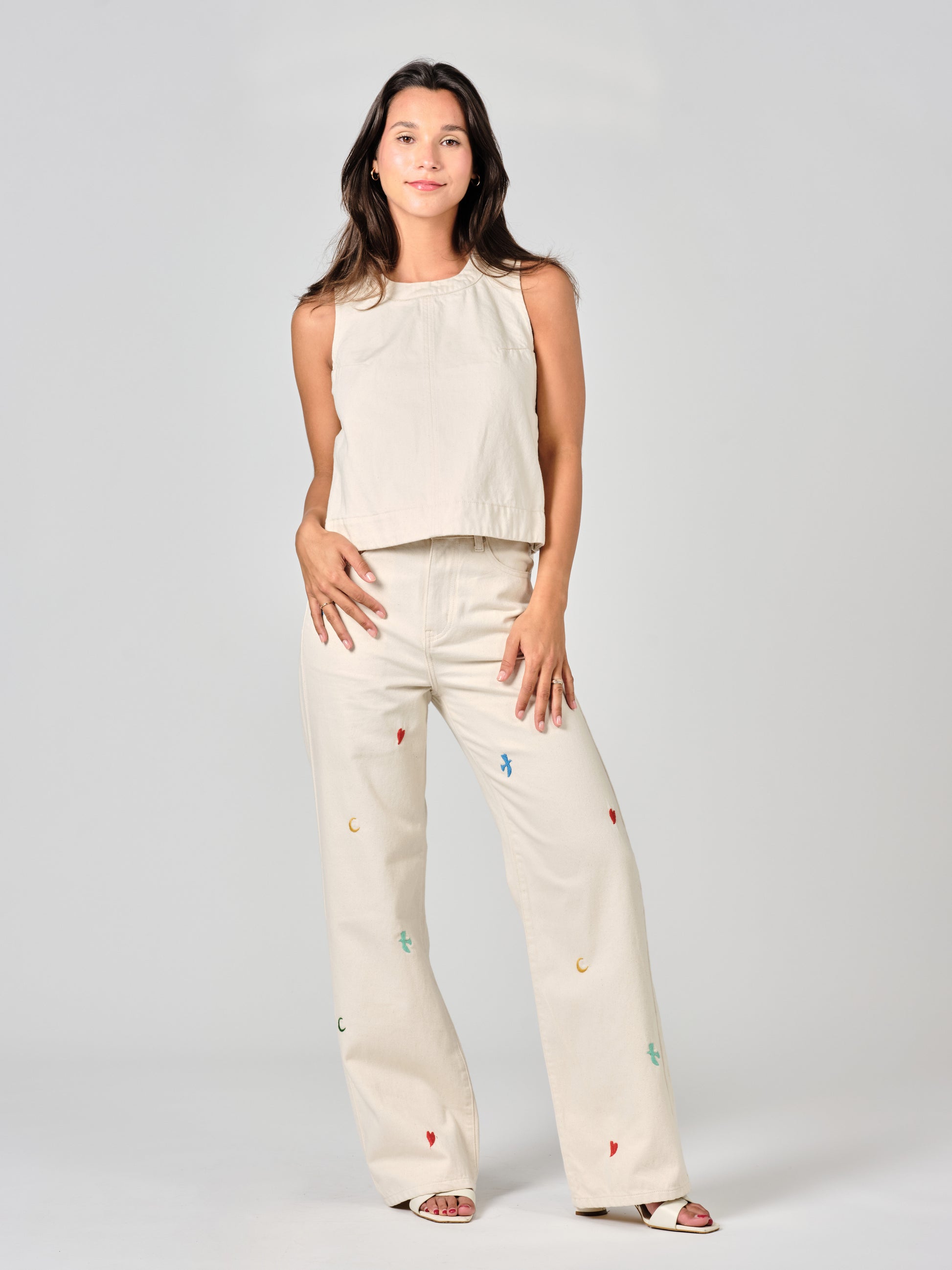 IZA greige crop top