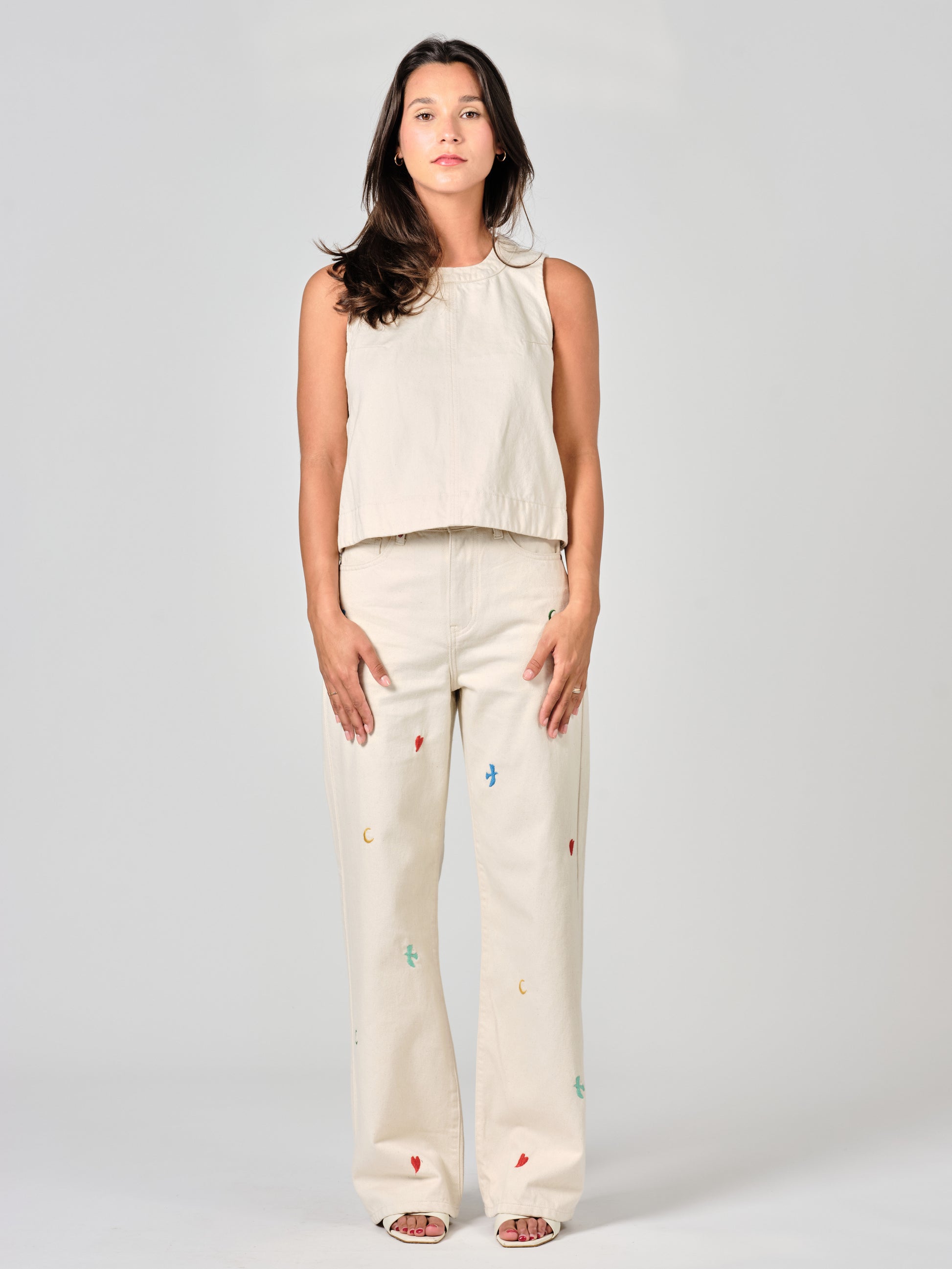 IZA greige crop top
