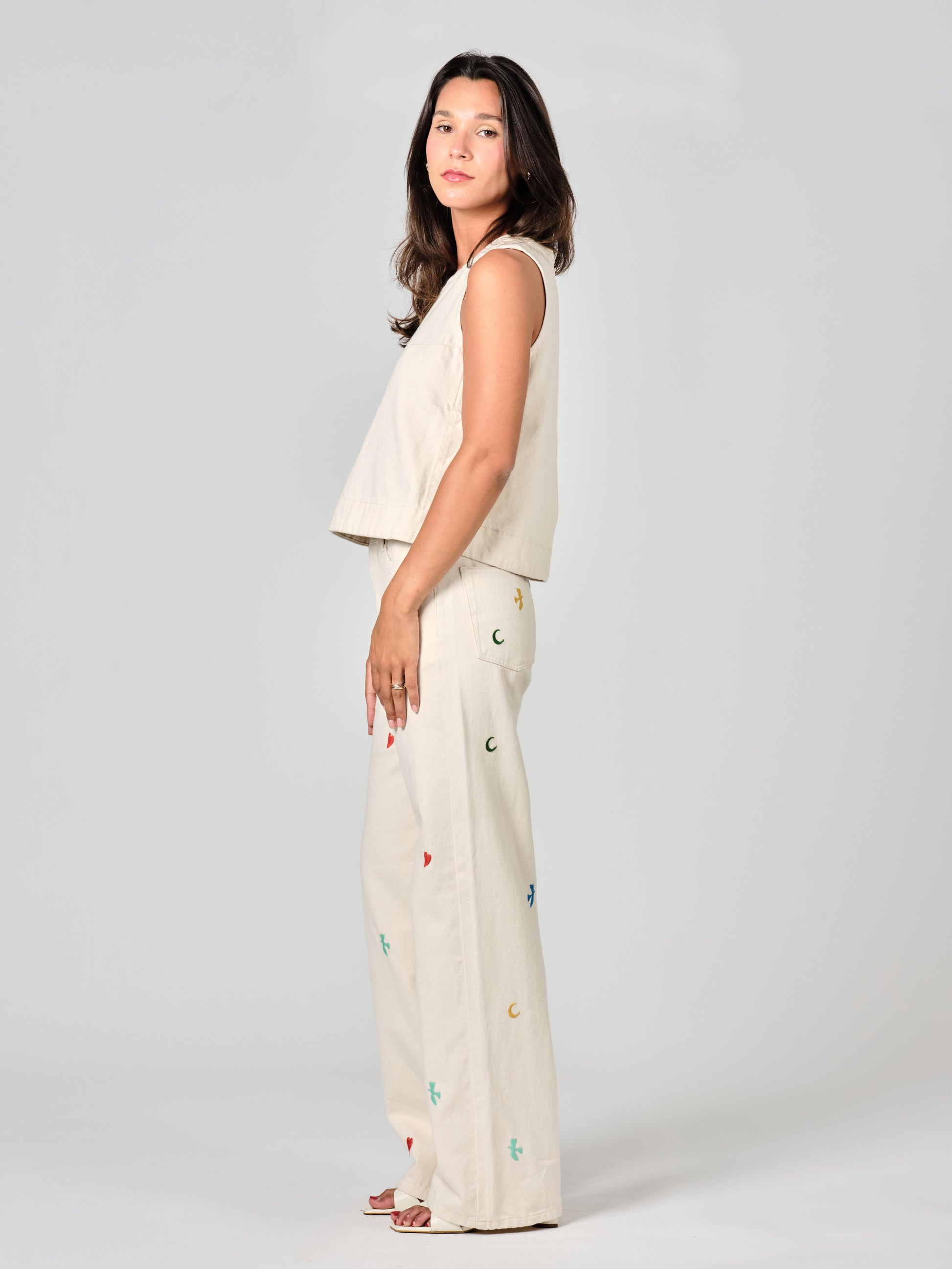 IZA greige crop top