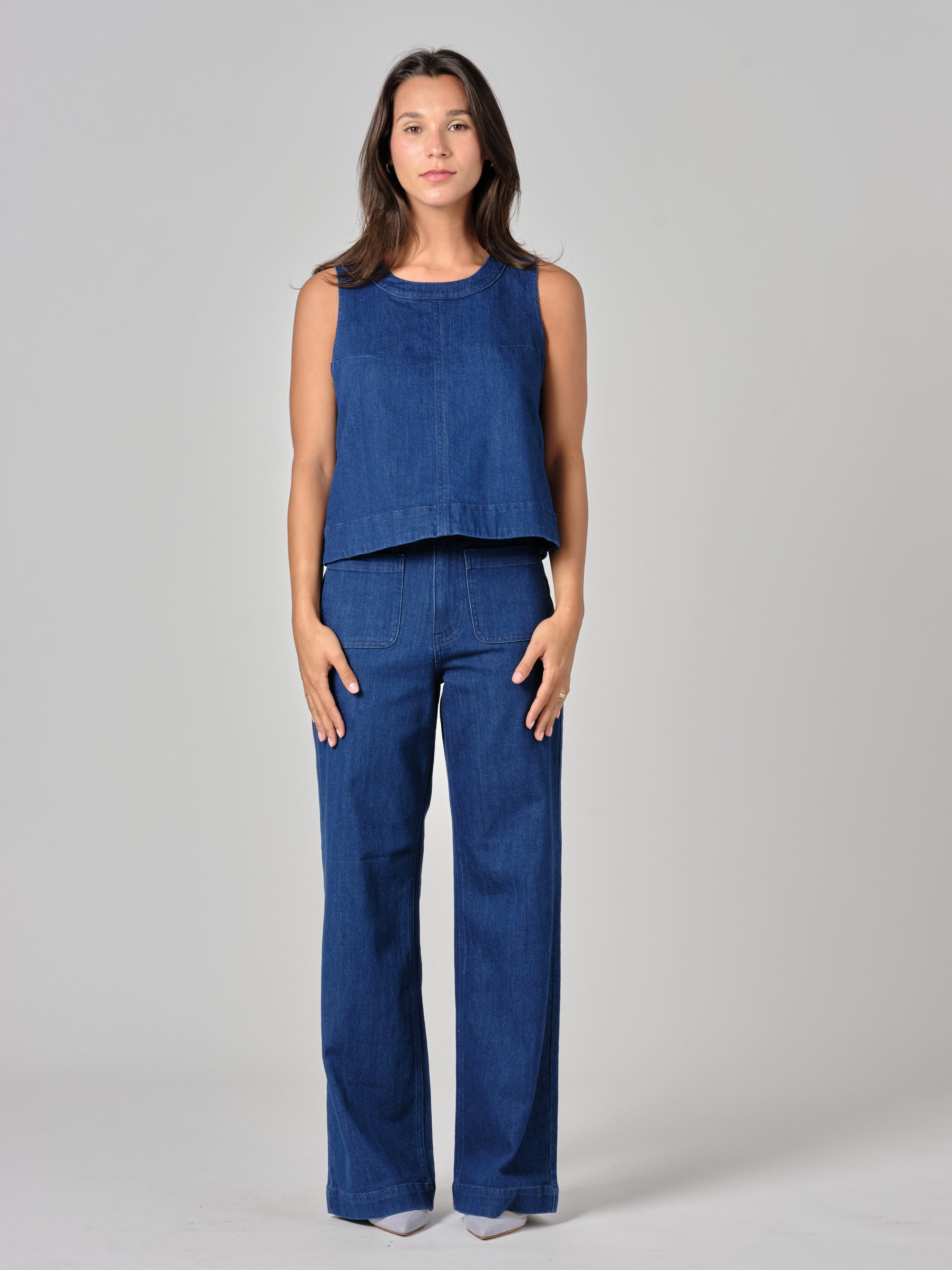 Haut court navy IZA