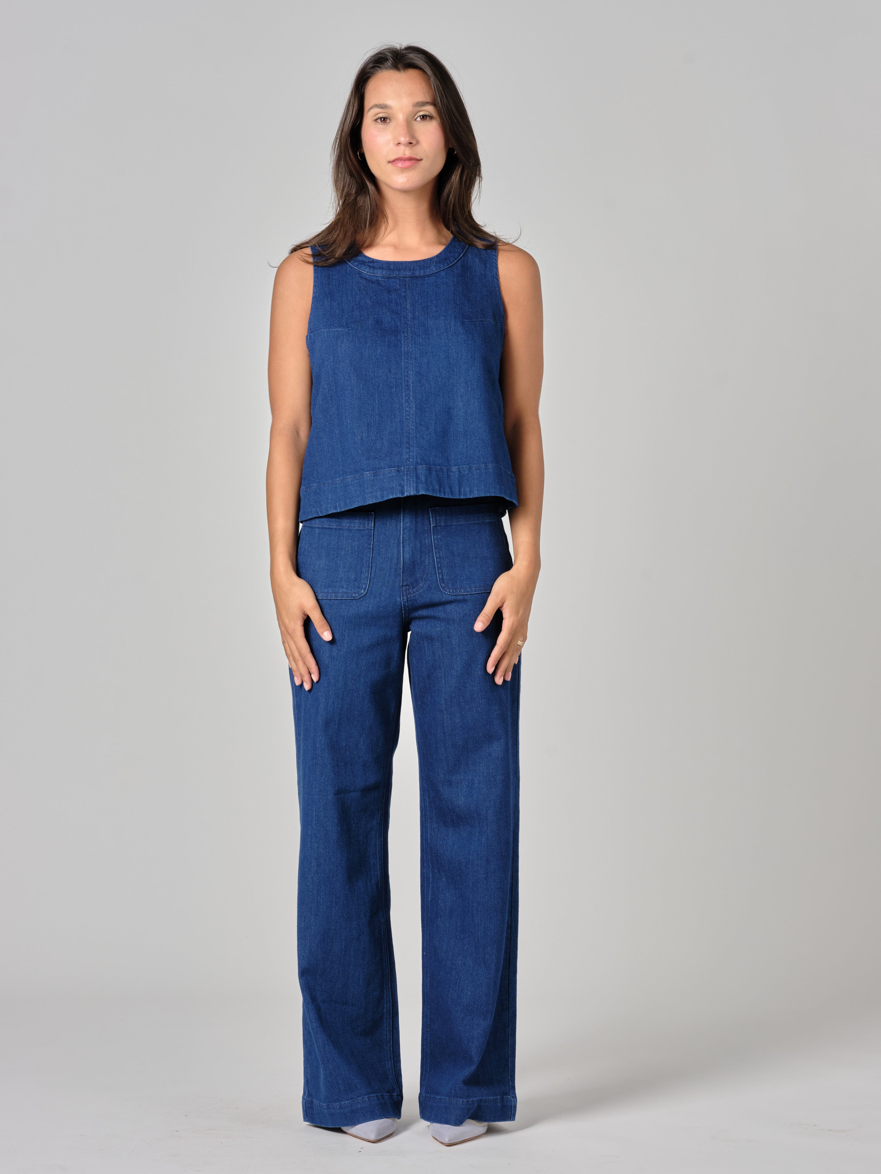 IZA navy crop top