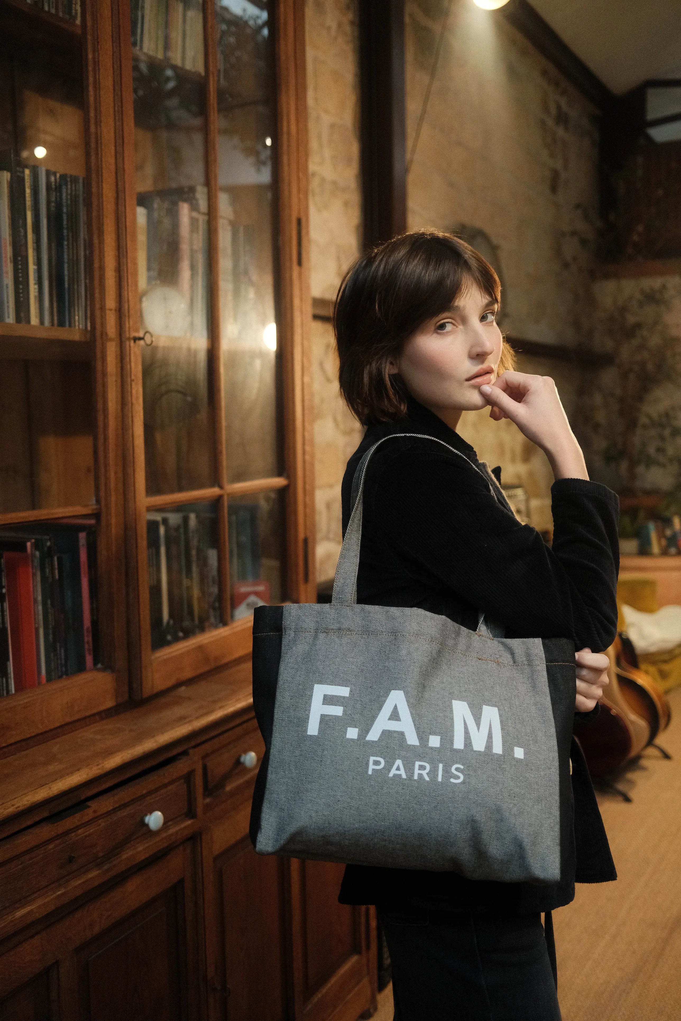 TOTEBAG FAM Paris – Casual elegance