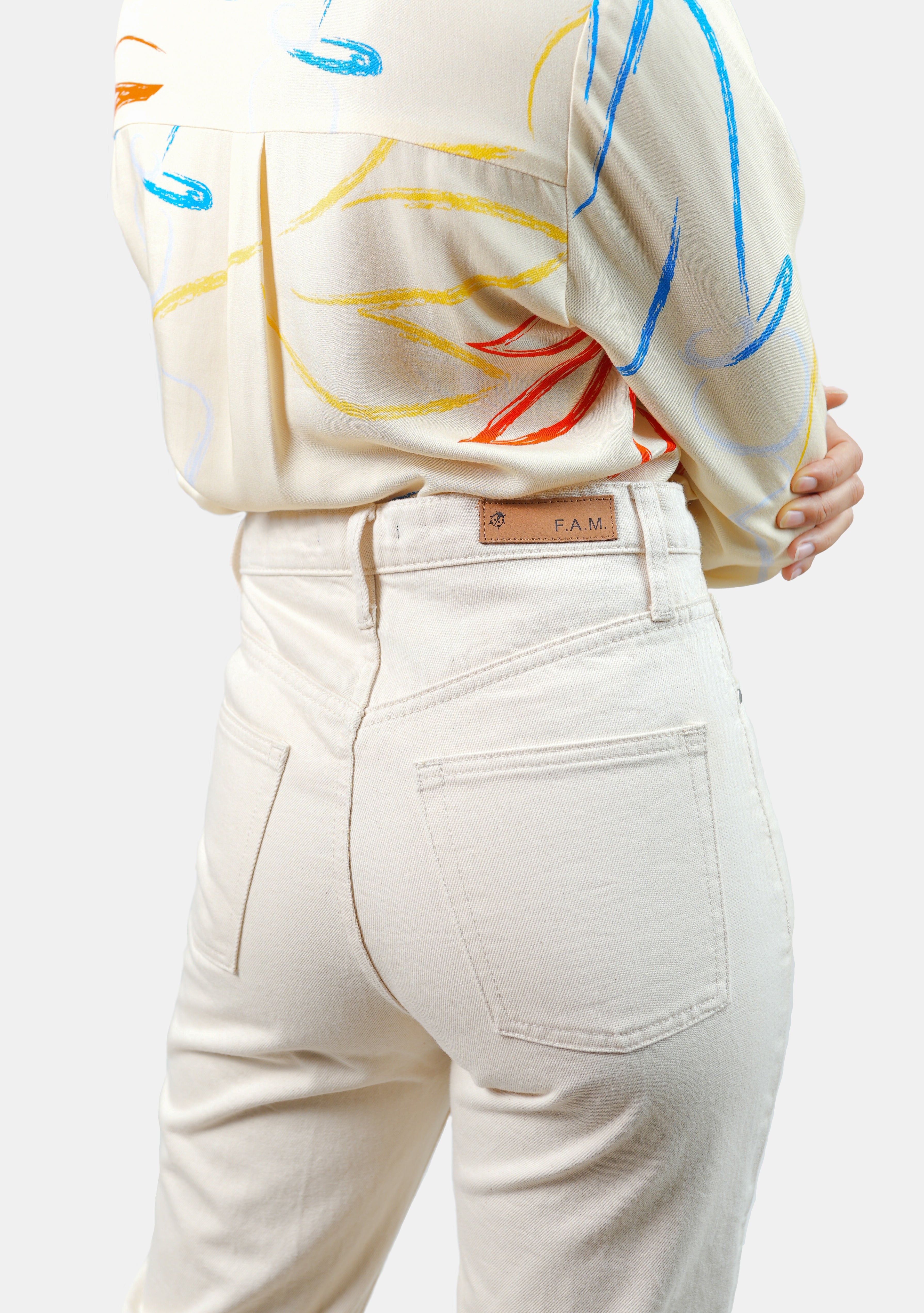POLA ecru cropped straight jeans