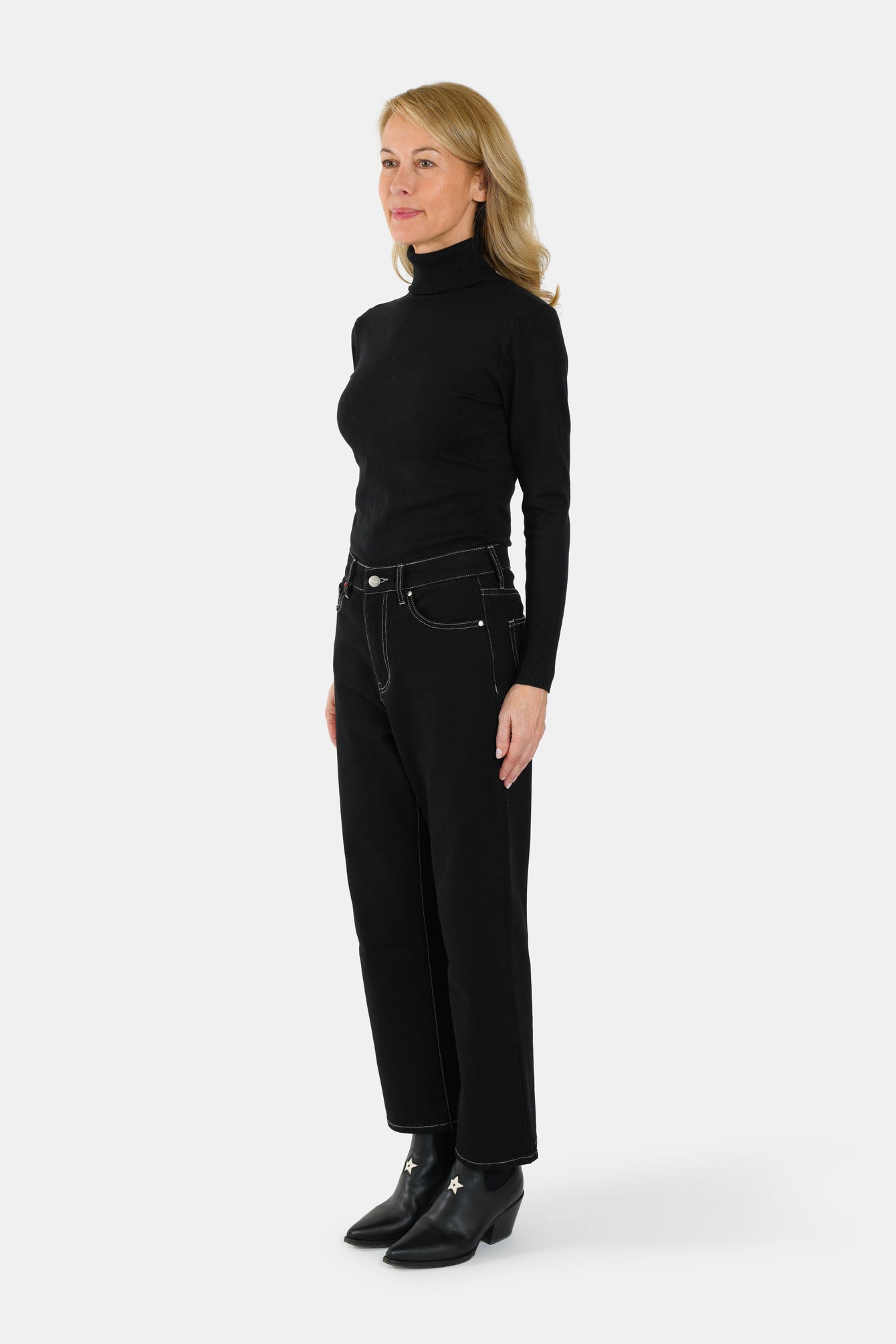 Jean droit court noir POLA