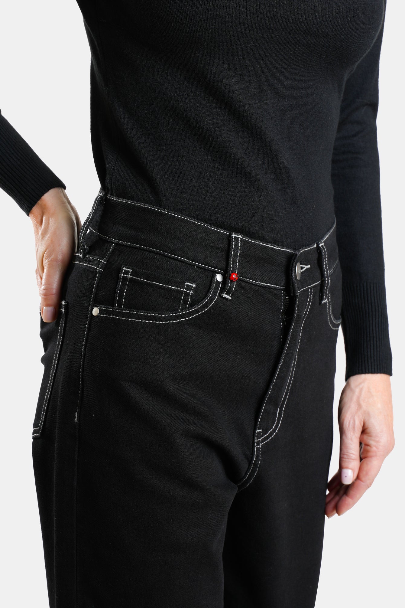 Jean droit court noir POLA