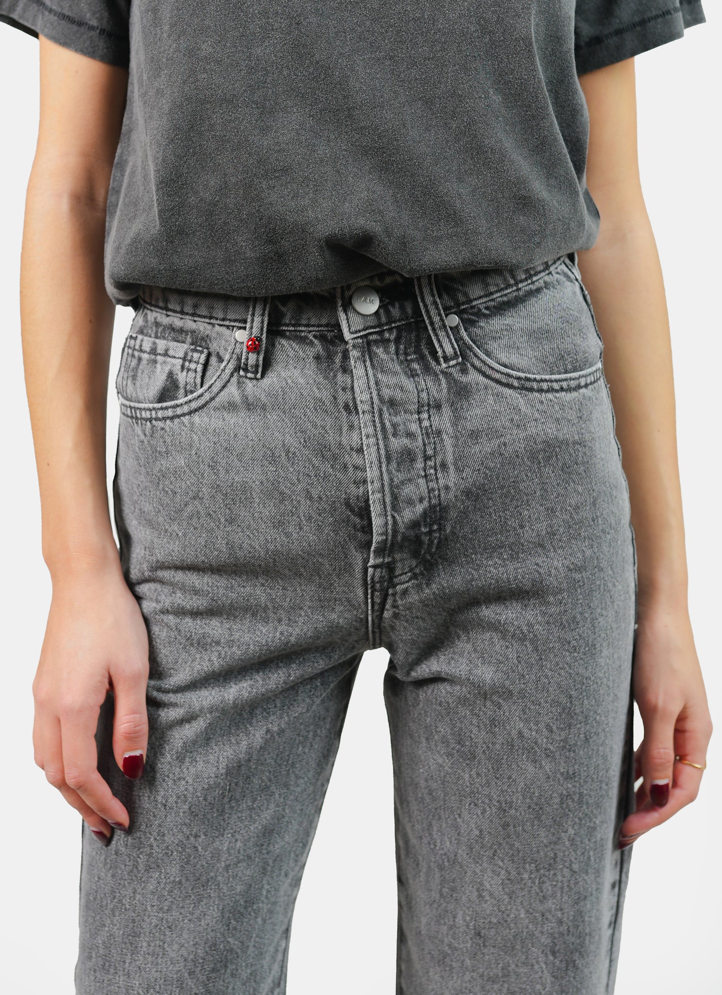 Jean droit court gris POLA