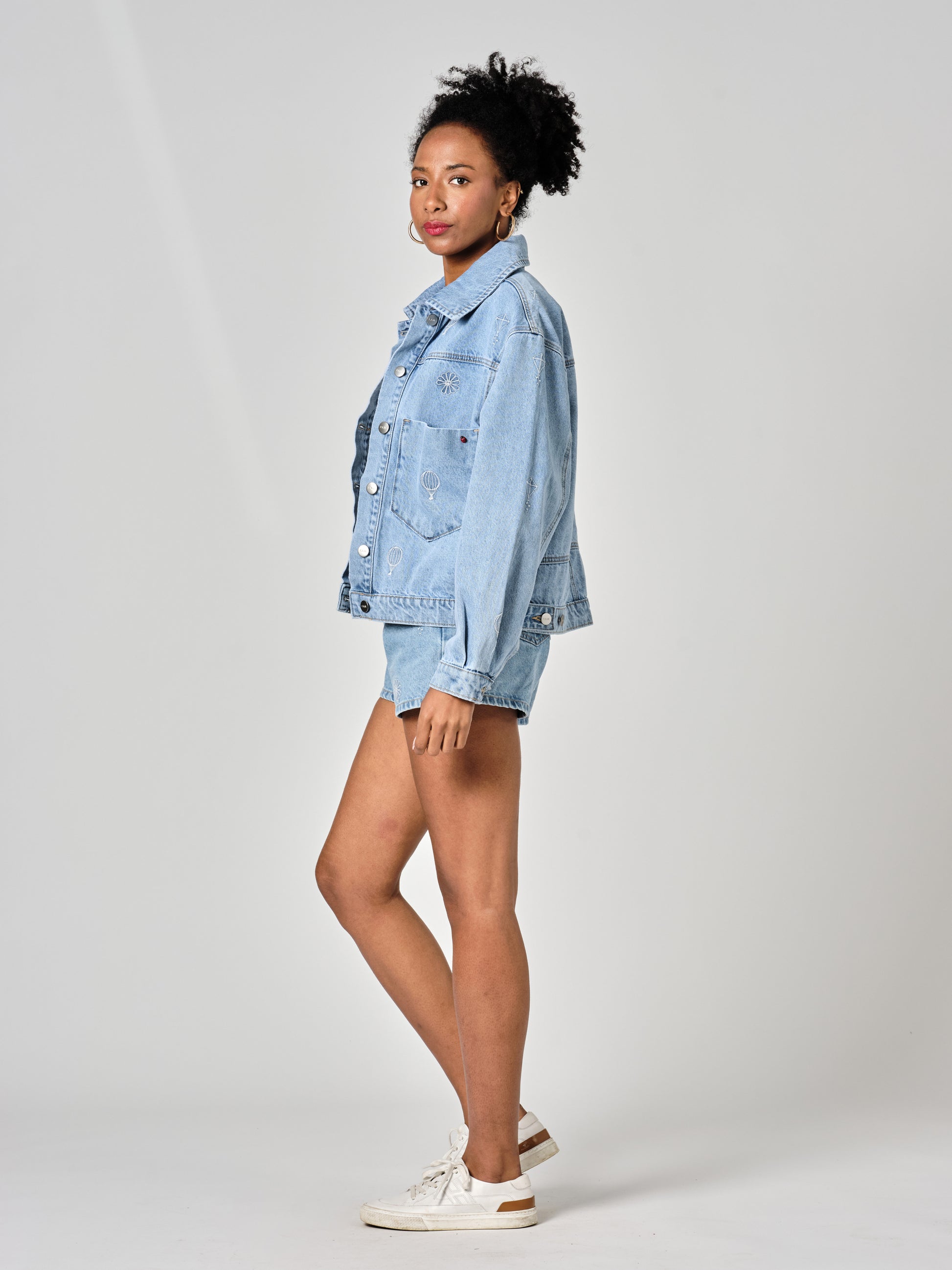 VICKY EMBRO blue denim oversized jacket