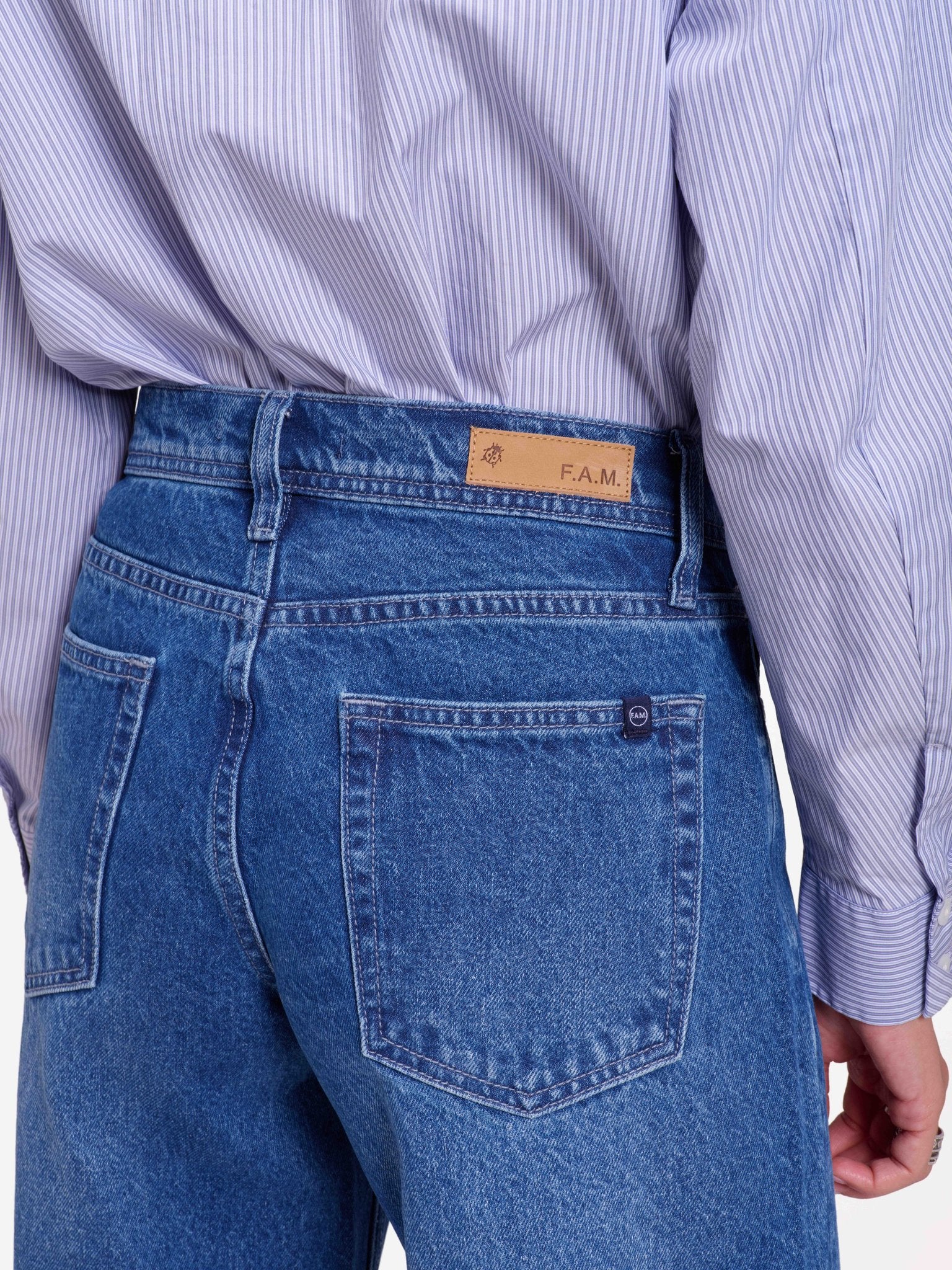 Jean taille basse large LORA