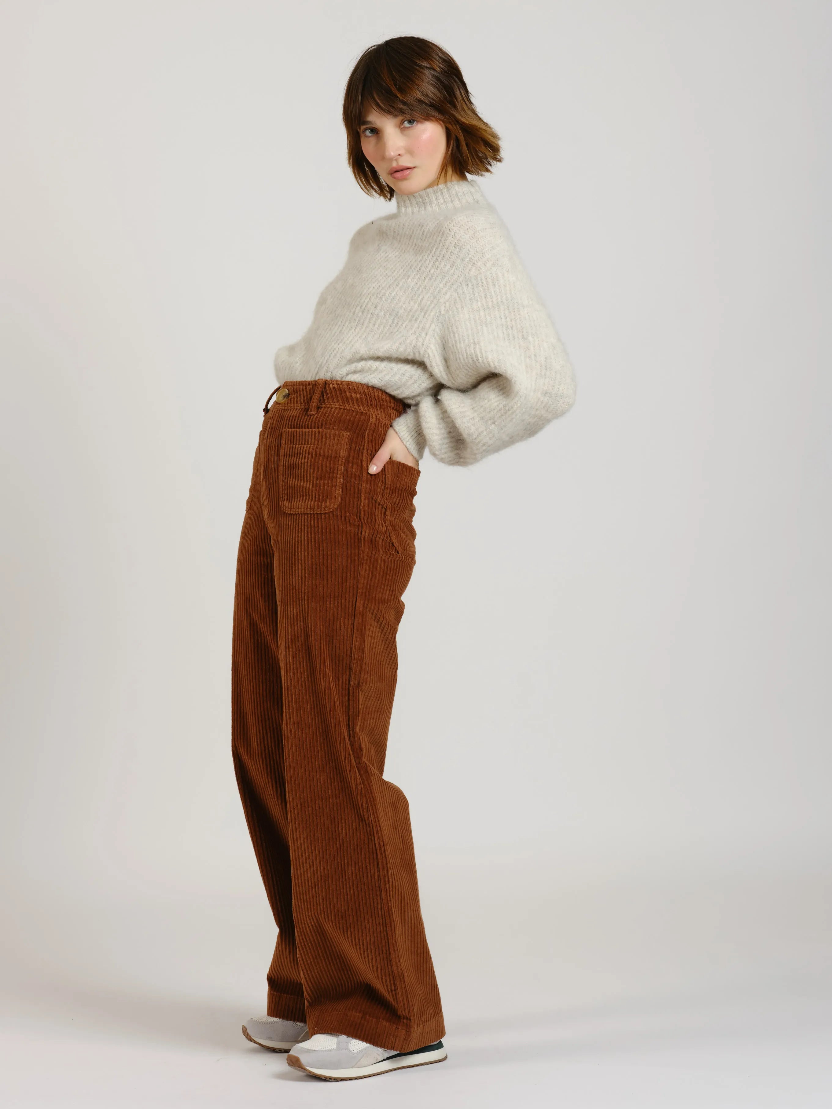 Pantalon évasé taille haute en velours FAUVE