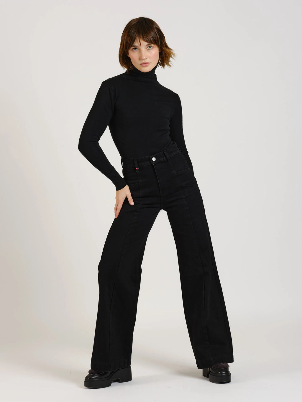 FILA Mid-Rise Wide-Waisted Jeans