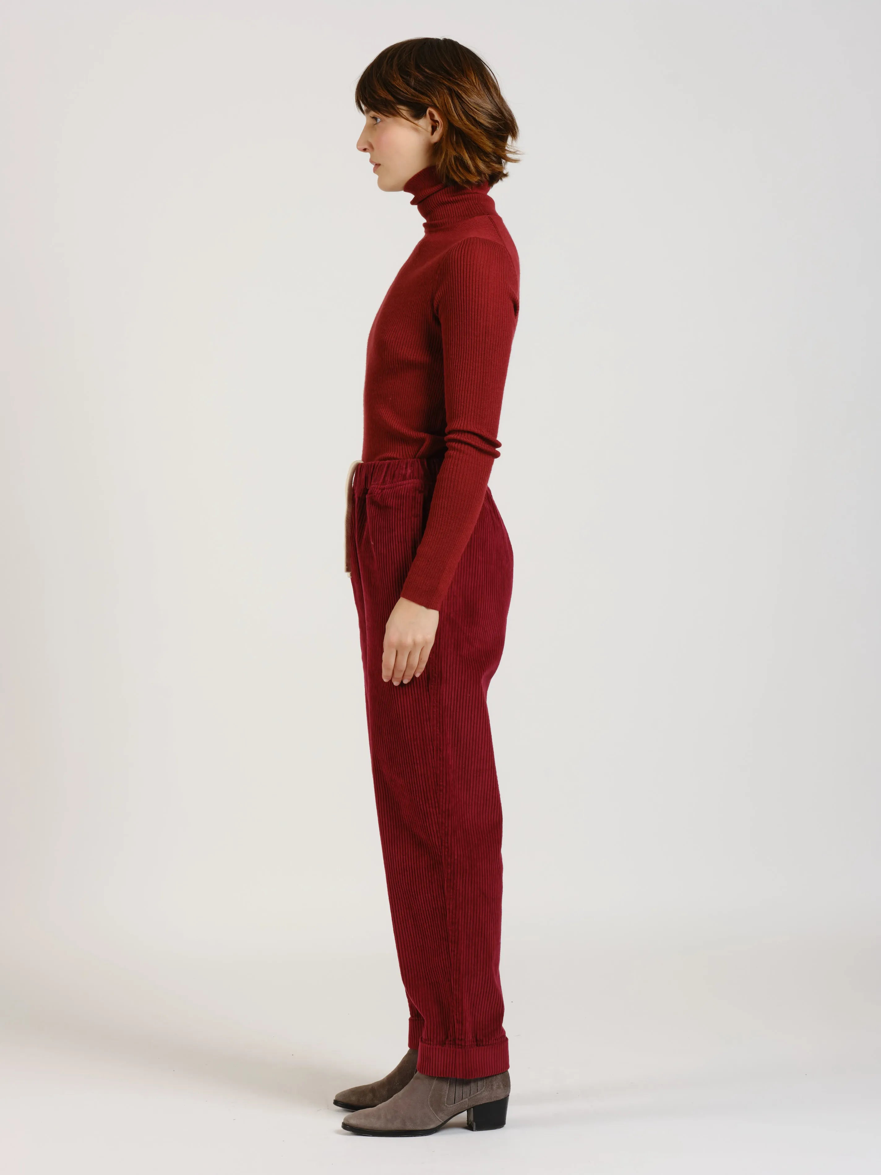Pantalon en velours bordeaux FRANCE – XS