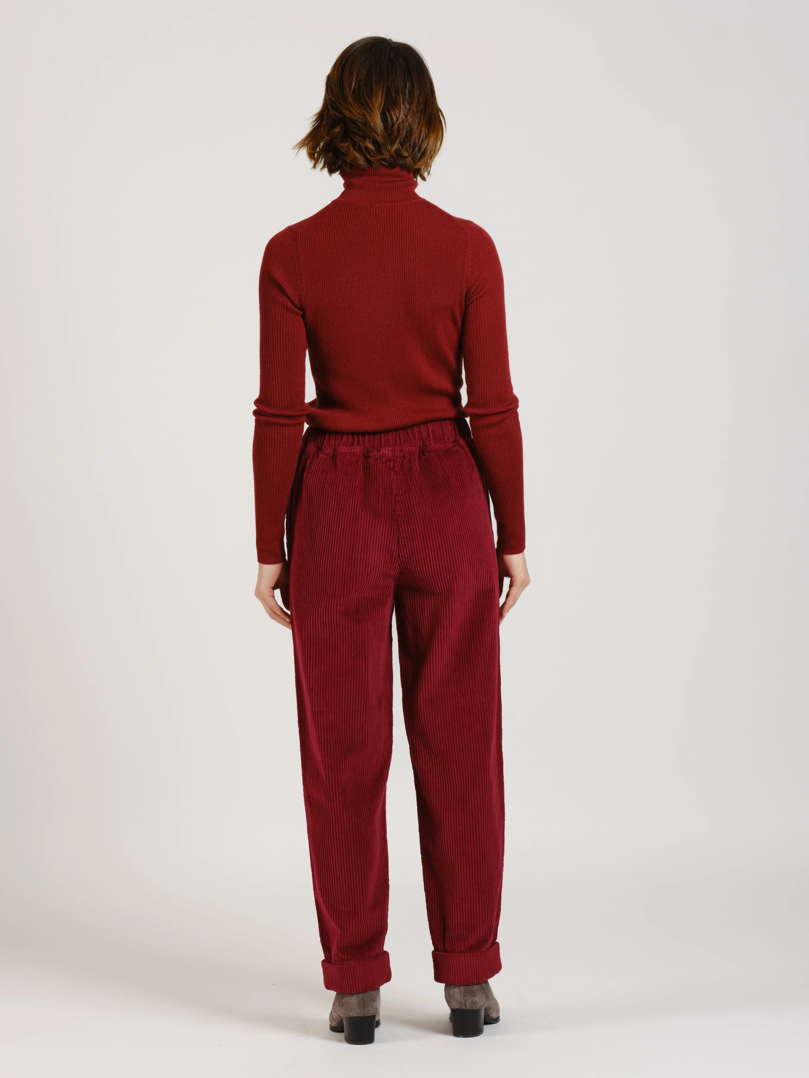 Pantalon en velours bordeaux FRANCE – XS
