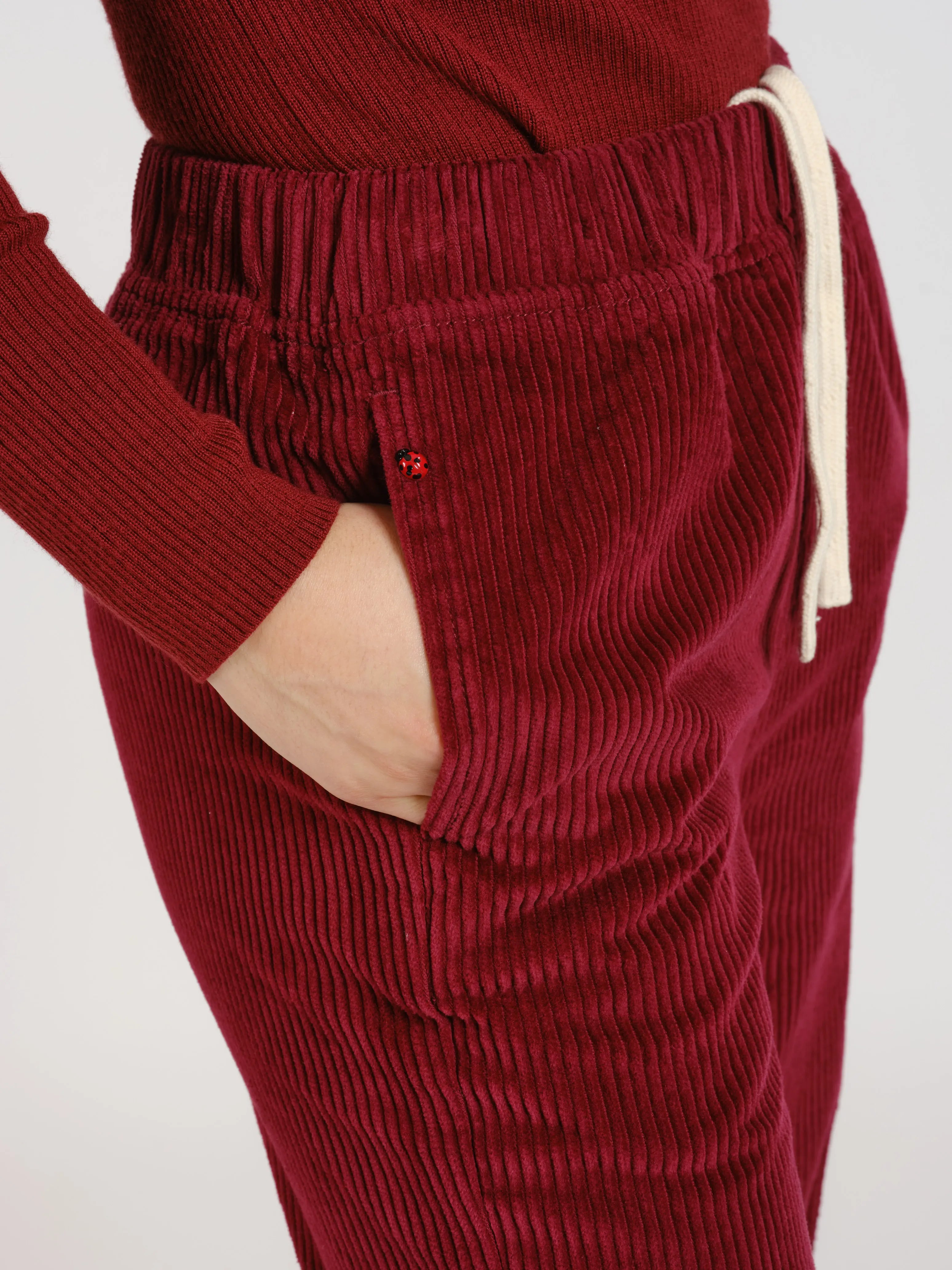 Pantalon en velours bordeaux FRANCE – XS