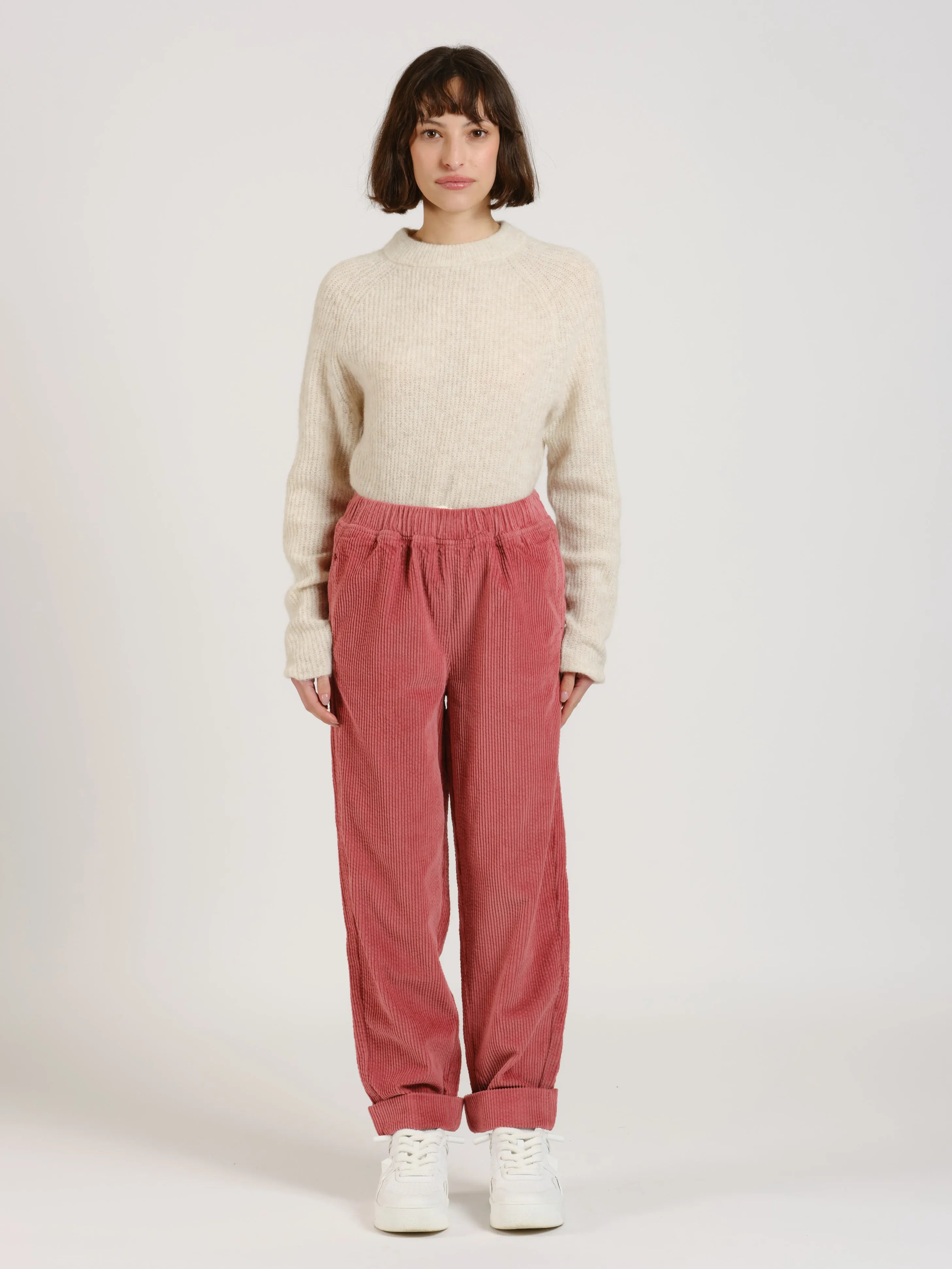 Comfortable pink corduroy mom pants FRANCE