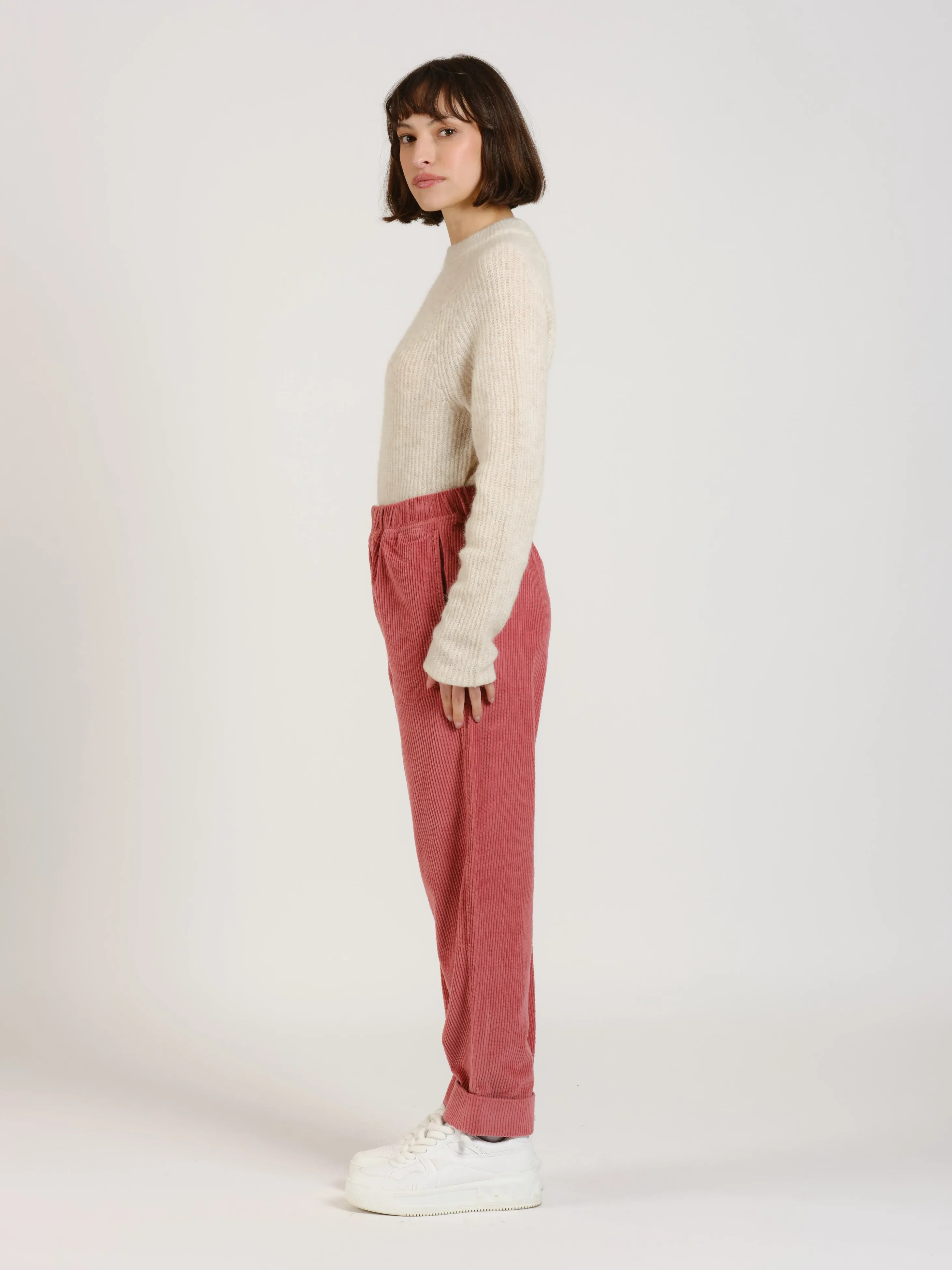 Comfortable pink corduroy mom pants FRANCE