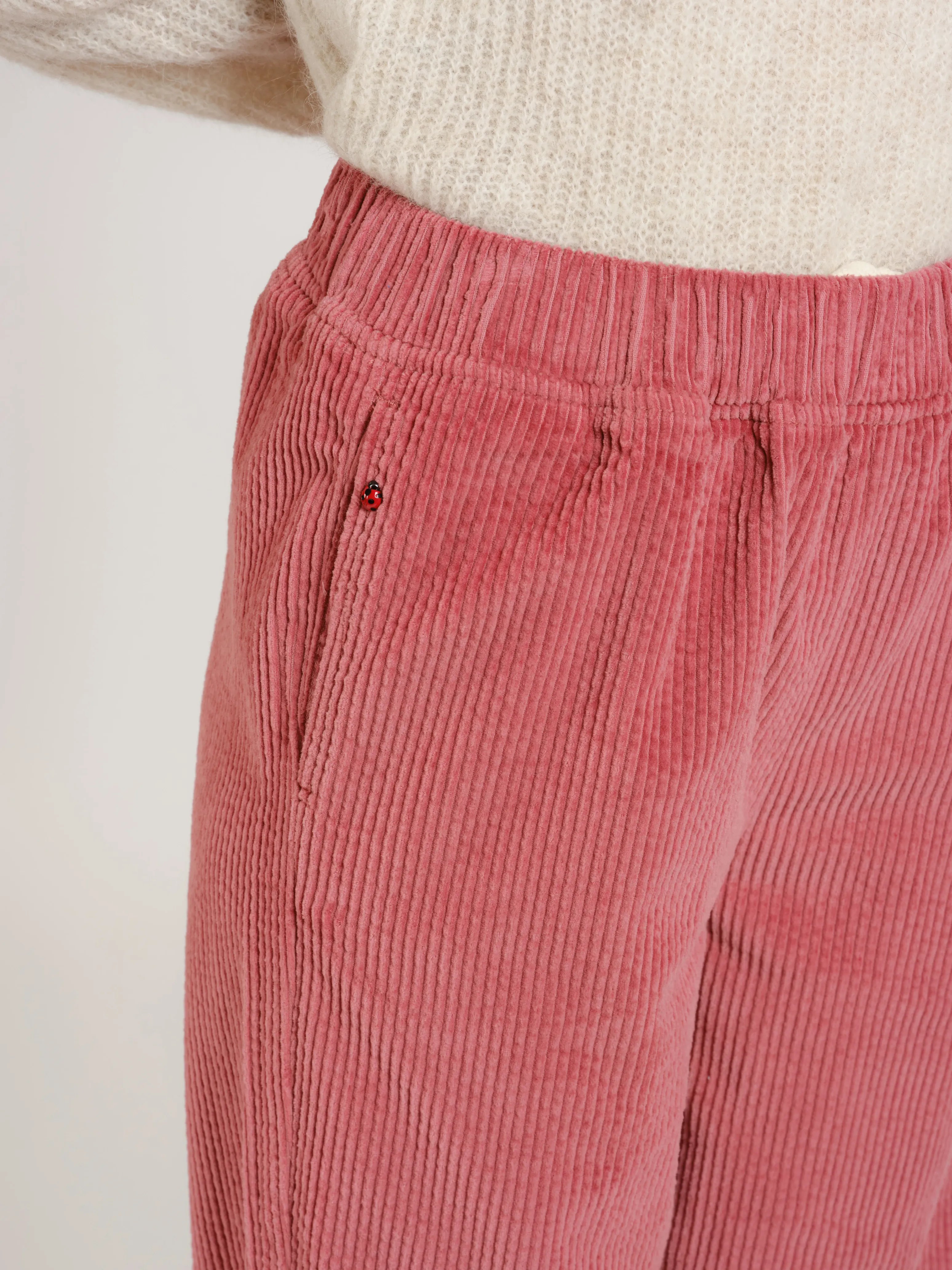 Comfortable pink corduroy mom pants FRANCE