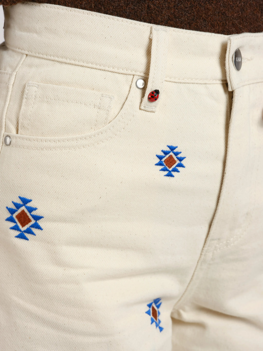 Jeans straight avec broderie POLA