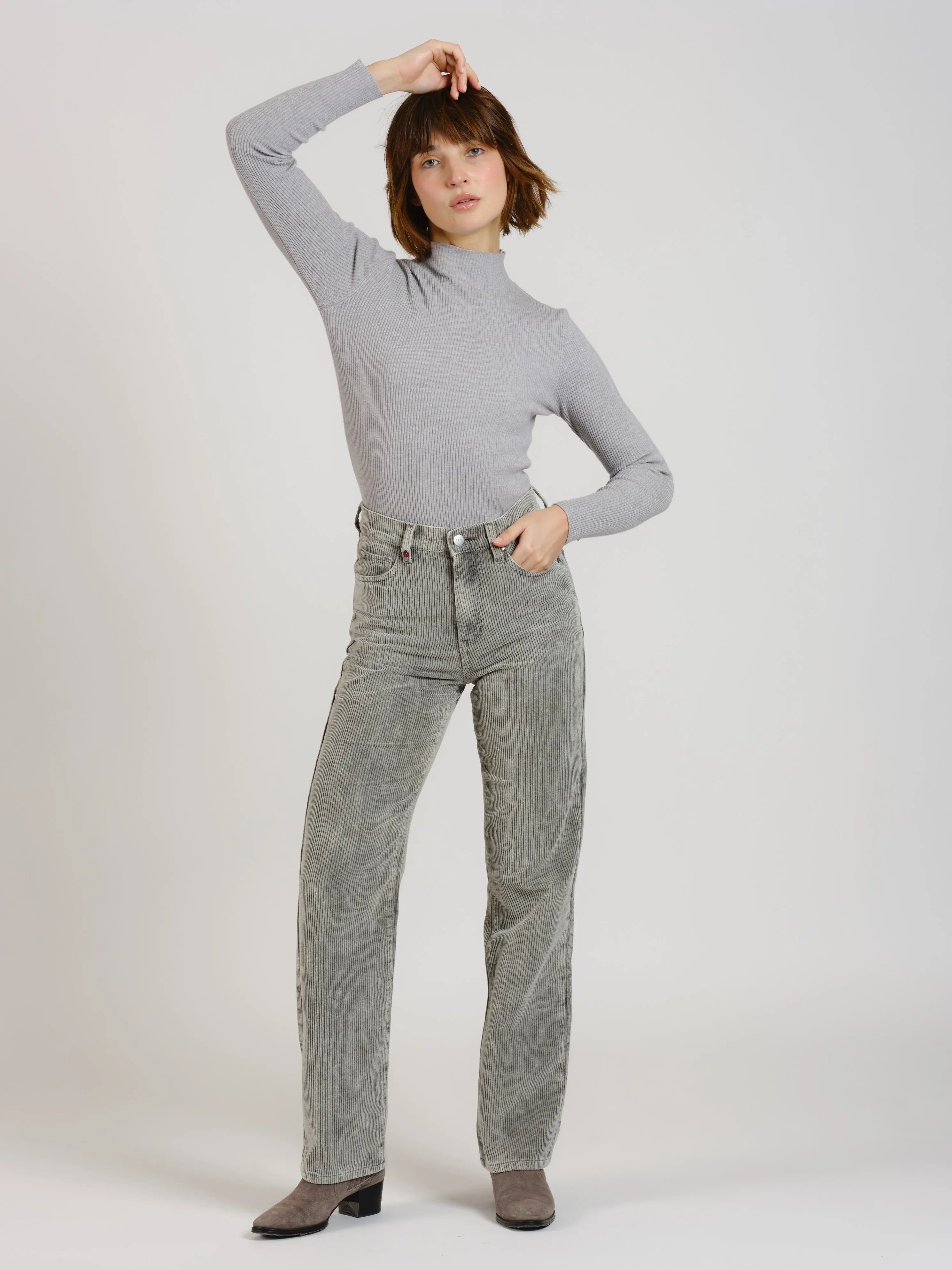 POLA straight corduroy pants