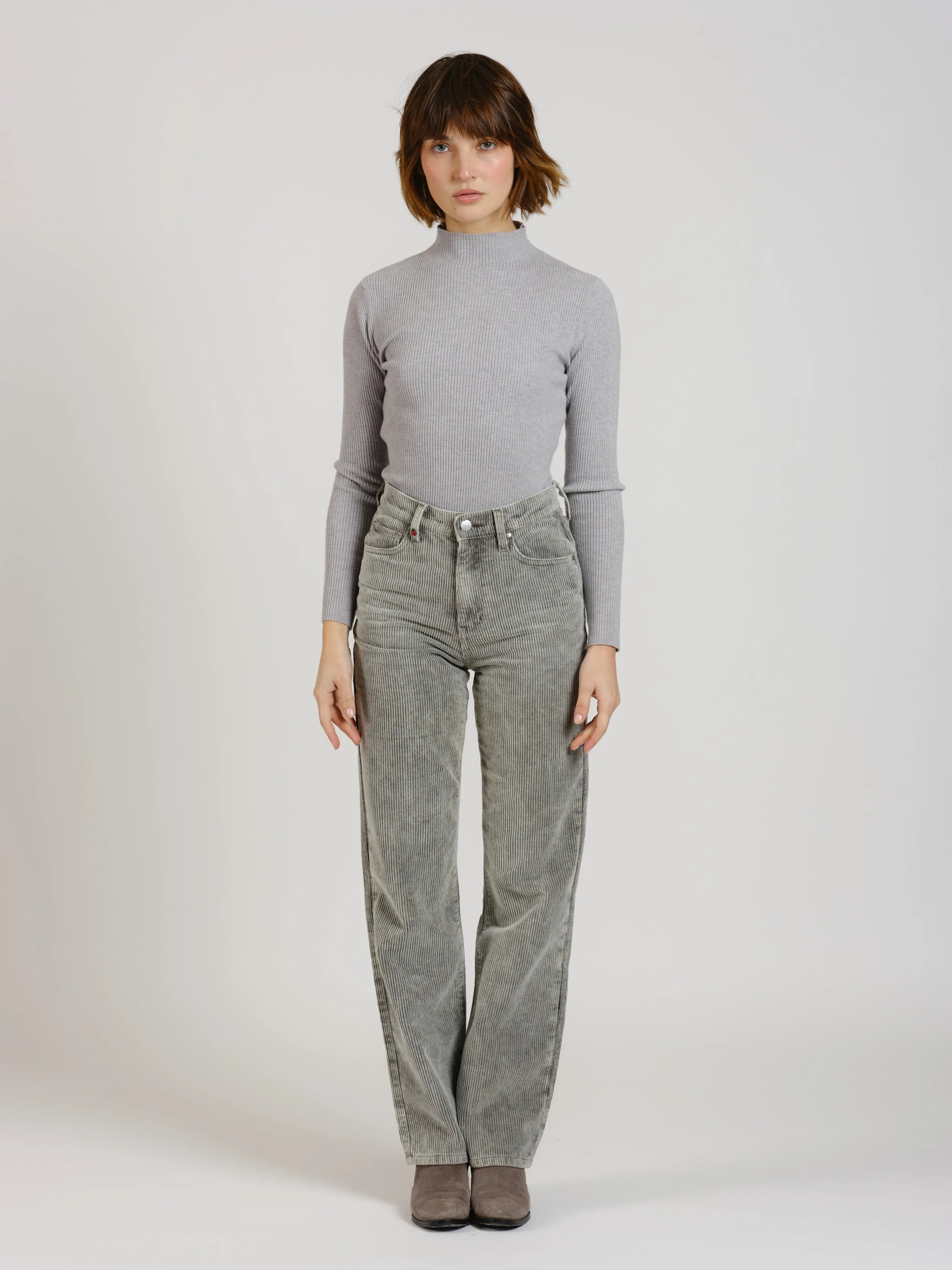 POLA straight corduroy pants