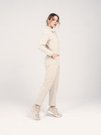 Combinaison manches longues en velours beige DAUPHINE femme, BEIGE, taille XS, porté par Priscilla (1m76) – photo 3