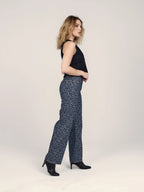 Jean évasé court FOREST JACQUARD femme, JACQUARD, taille XS, porté par Priscilla (1m76) (FAM PARIS) – photo 1