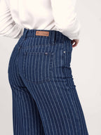 Jean évasé taille haute femme, STRIPE, taille XS, porté par Priscilla (1m76) – photo 5