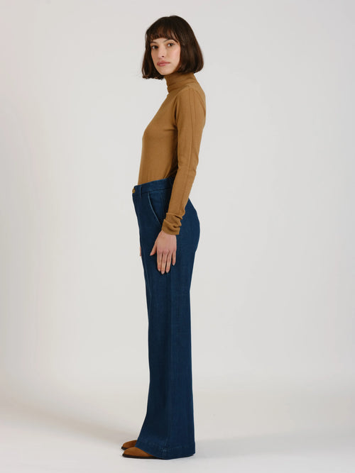 Jean évasé taille haute marine FRANCINE femme, NAVY, taille XS, porté par Léa (1m70) (F.A.M. JEANS) – photo 1