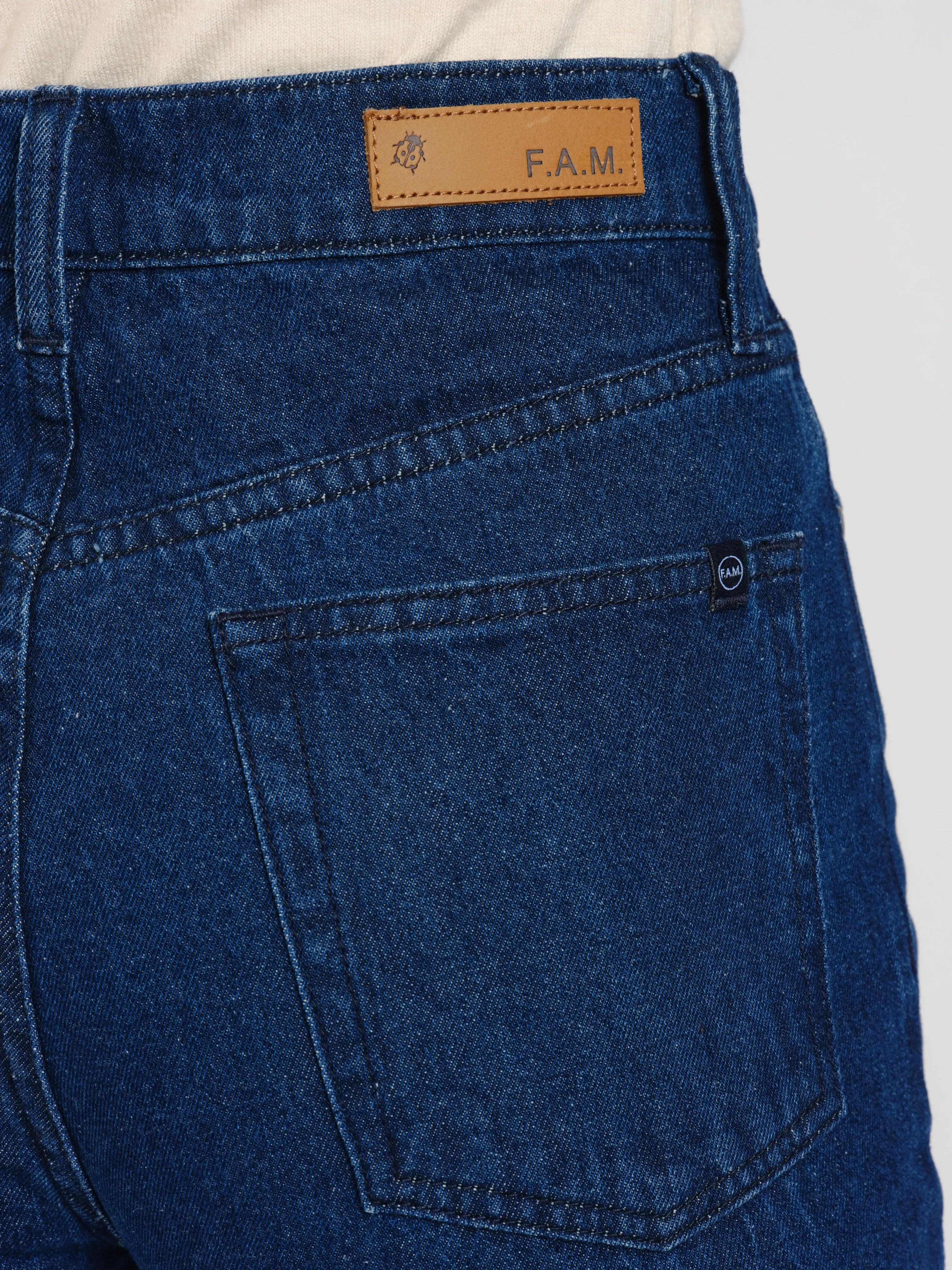 Jean évasé FOREST femme, NAVY, taille XS, porté par Sarah (1m72) – photo 5