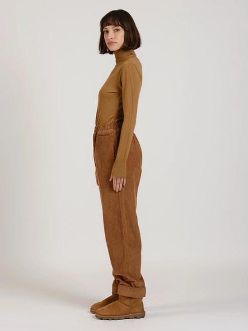 Pantalon mom en velours FRANCE femme, CARAMEL, taille XS, porté par Léa (1m70) (F.A.M. JEANS) – photo 1