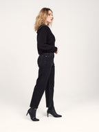 Jean droit court noir POLA femme, BLACK, taille 25, porté par Priscilla (1m76) – photo 3