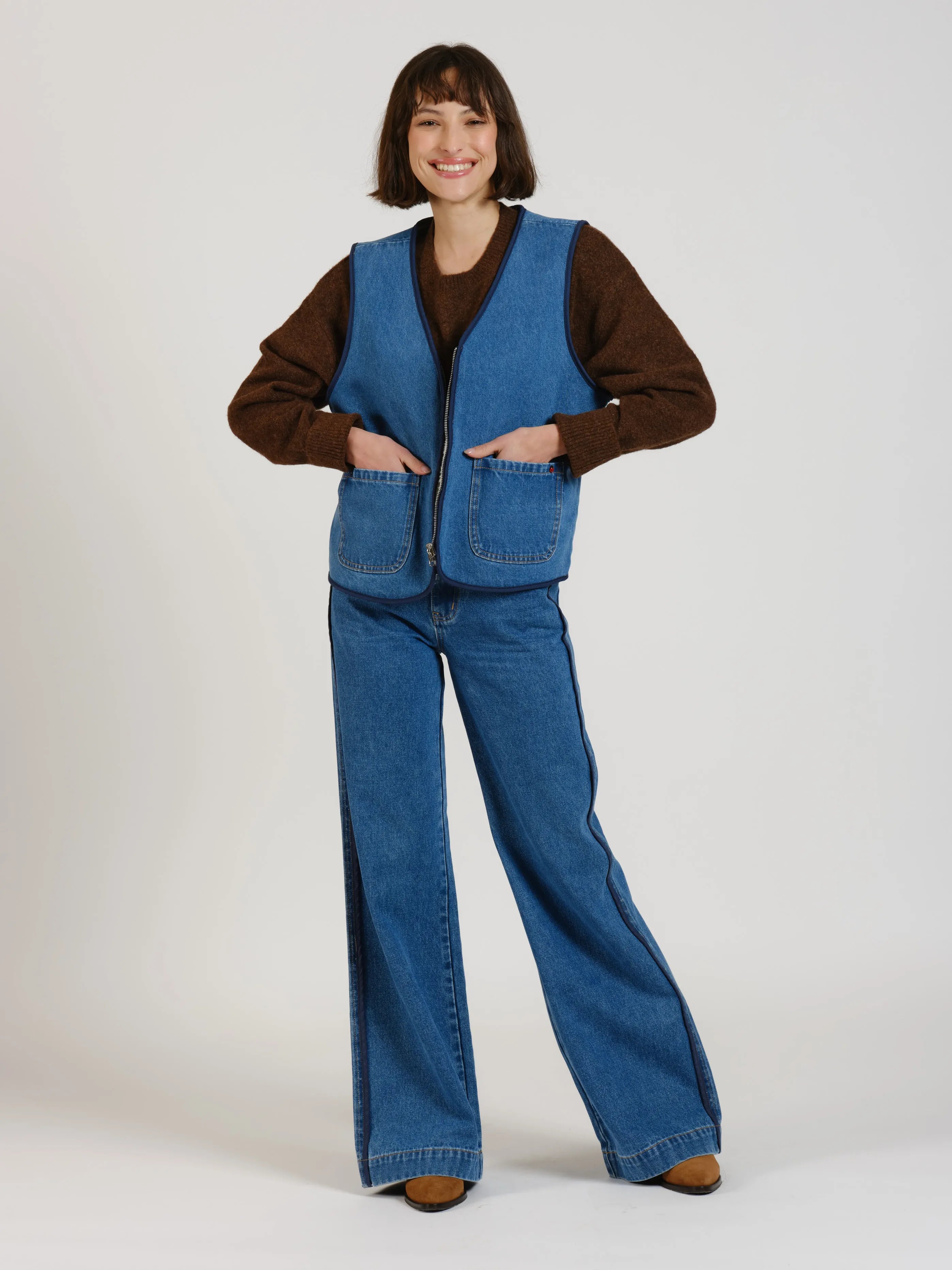 Veste sans manche réversible VERO femme, STONE, taille XS, porté par Léa (1m70) – photo 3