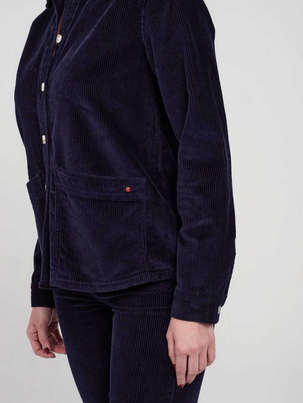 Veste en velours bleu marine VIVIAN femme, NAVY, taille XS, porté par Priscilla (1m76) – photo 4