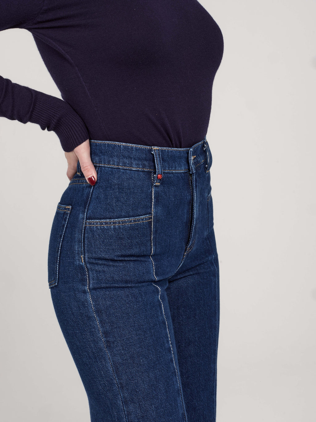 Jean large taille mi-haute FILA femme, NAVY, taille XS, porté par Priscilla (1m76) – photo 5