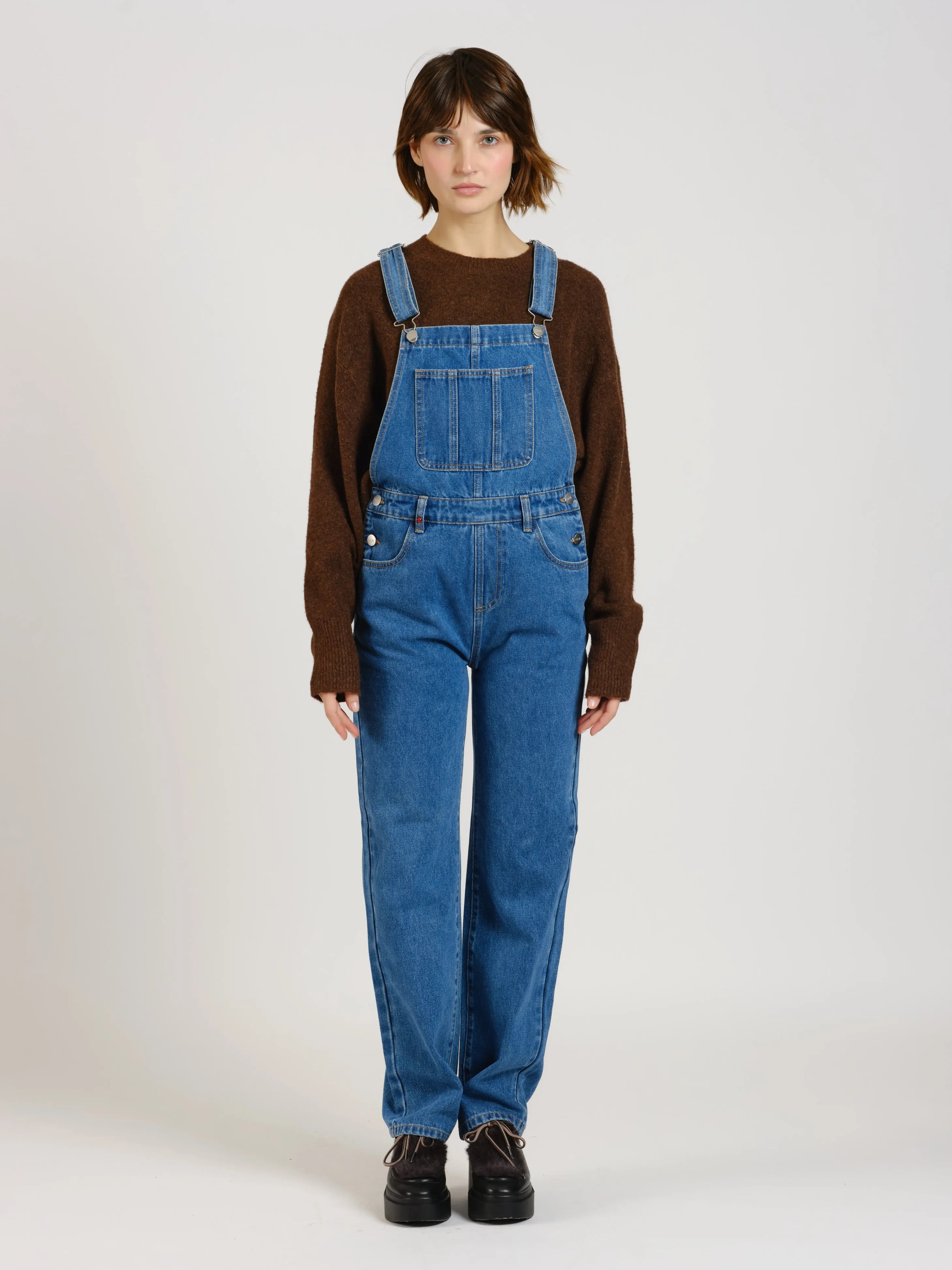 Salopette en jeans DESIRE femme, STONE, taille XS, porté par Sarah (1m72) – photo 2