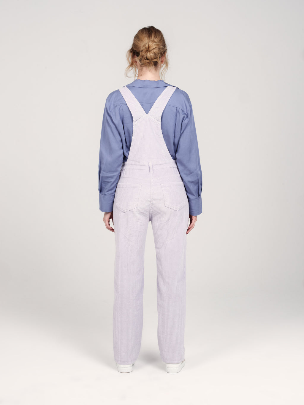 Salopette en velours DESIRE femme, FLAX GREY, taille XS, porté par Priscilla (1m76) – photo 4