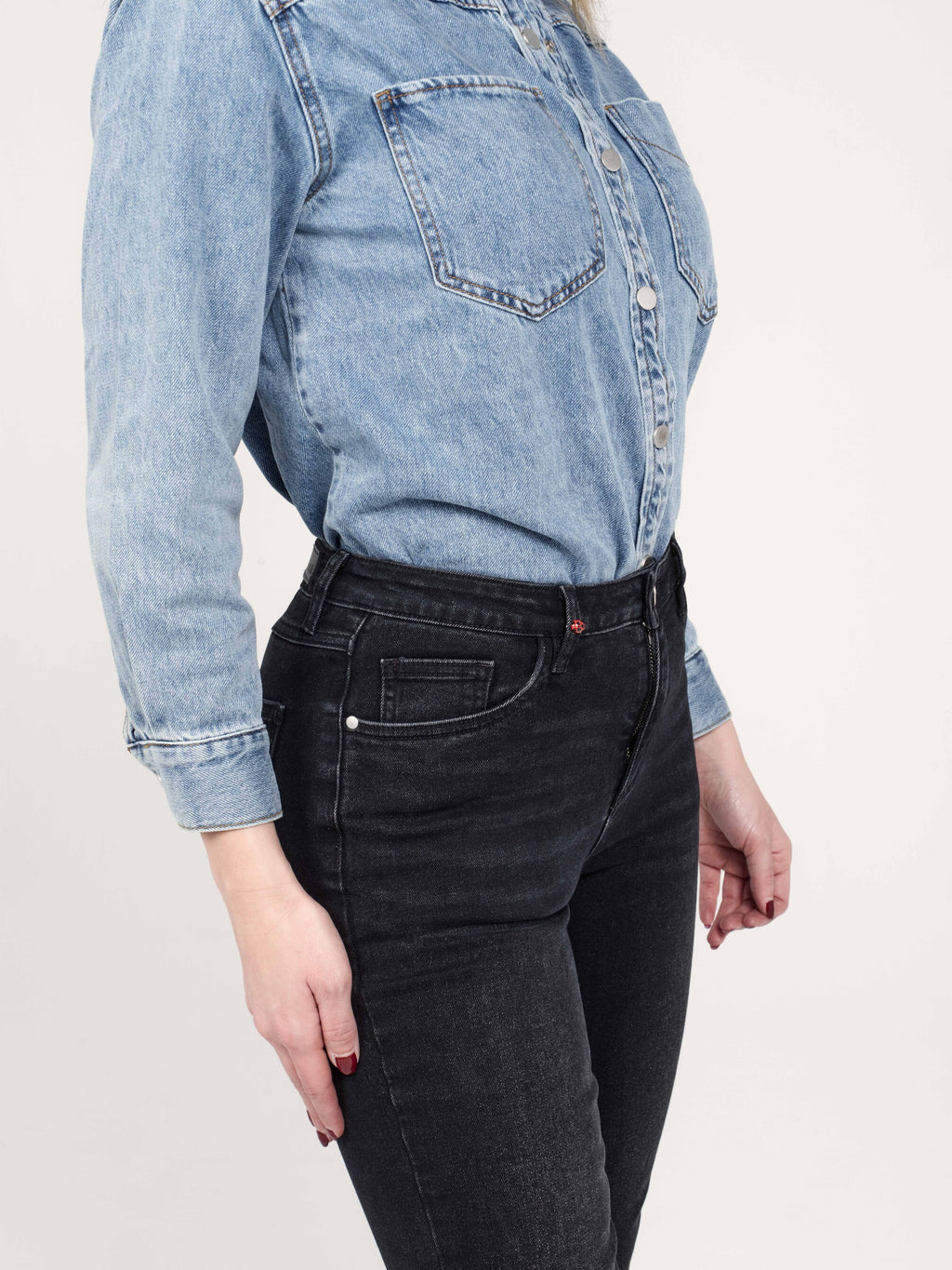 Jean boyfriend slim noir taille haute MAEVA femme, BLACK, taille XS, porté par Priscilla (1m76) – photo 4