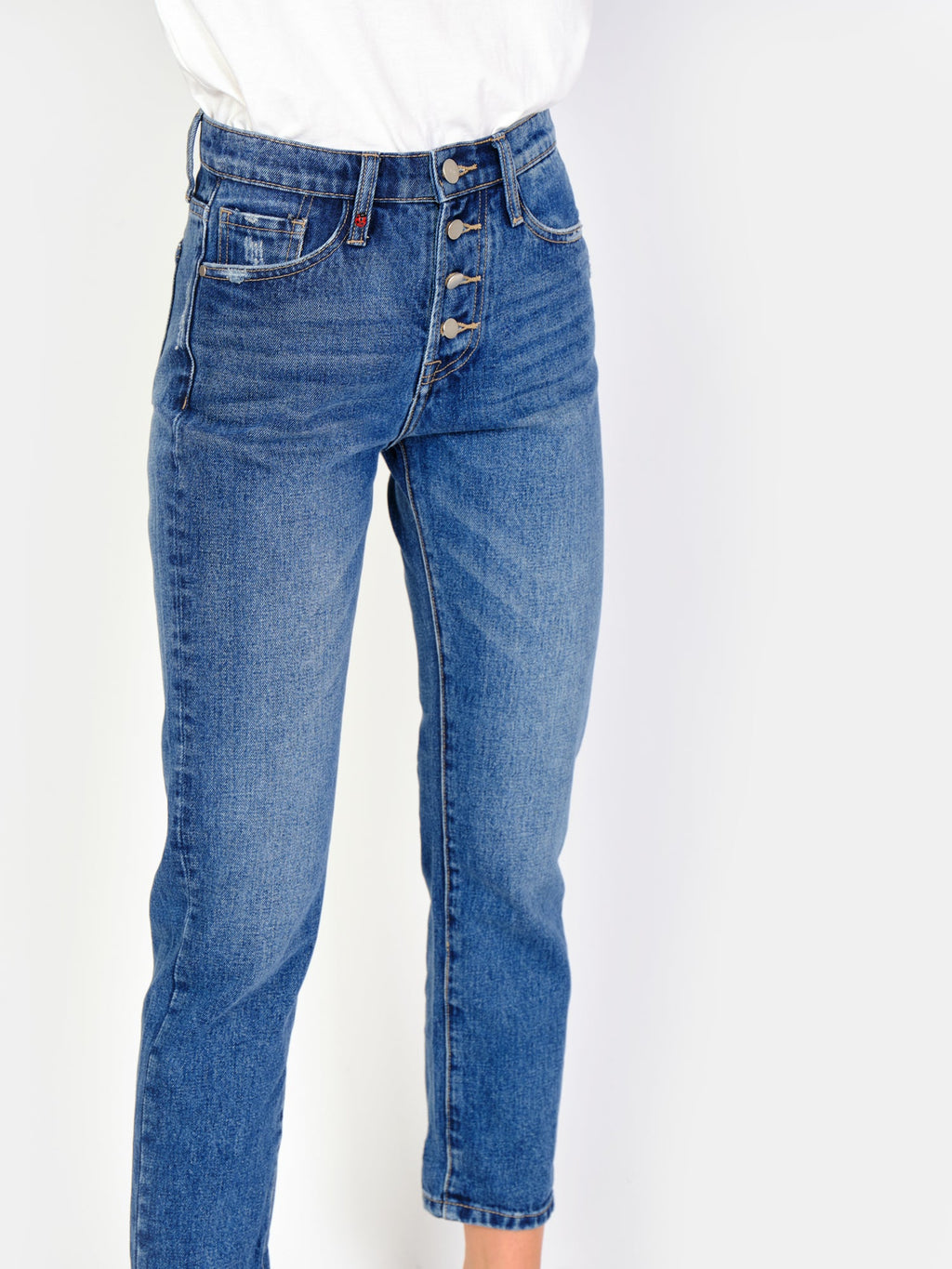 Jean mom stone PATRICIA MFBN femme, STONE, taille 25, porté par Amanda (1m76) – photo 5