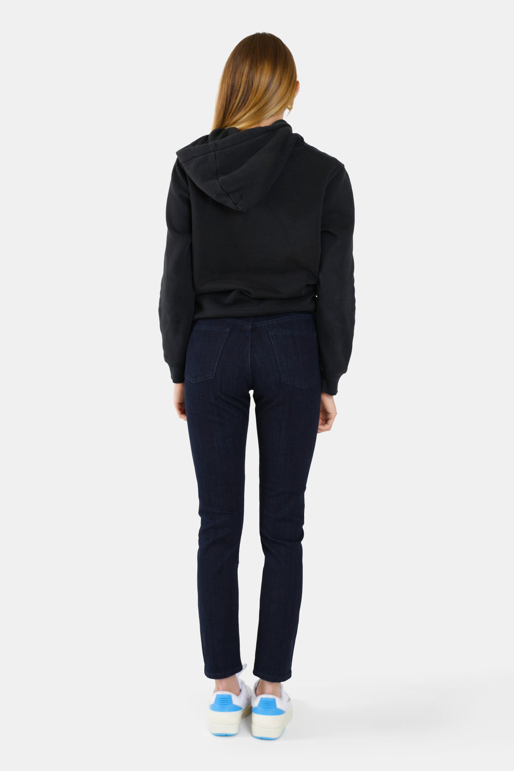 Jean slim brut EMMA femme, BRUT, taille 26, porté par Lilou (1m75) – photo 4