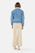 Veste en jean bleu VIVI SHERPA femme, BLUE, taille XS, porté par Lilou (1m75) – photo 4