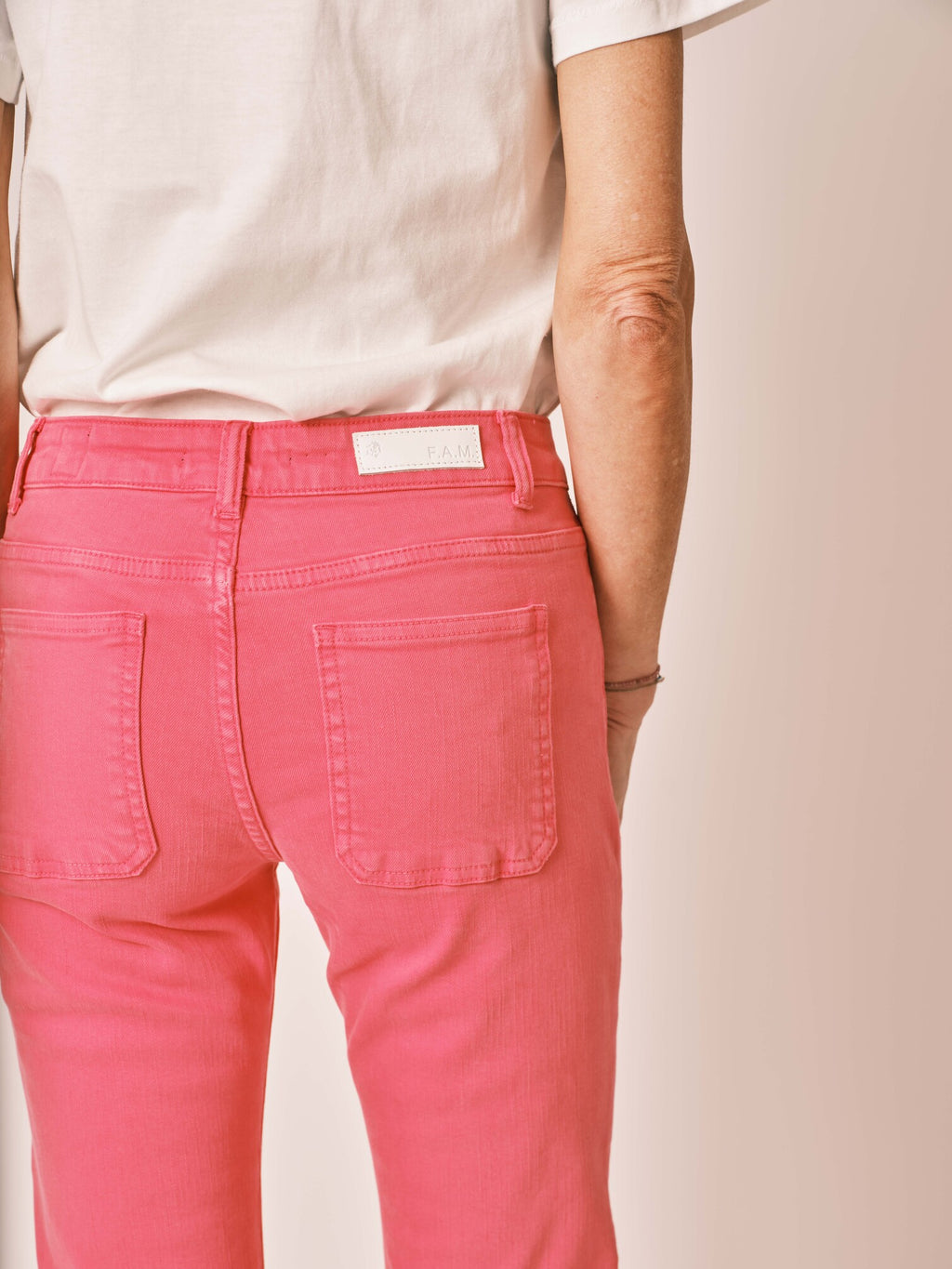 Jean bootcut fushcia BELLA femme, FUSHCIA, taille 25, porté par Jessica (1m75) – photo 5