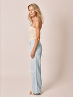 Pantalon évasé bleu clair FEYEL femme, BABY BLUE, taille XS, porté par Jessica (1m75) – photo 3