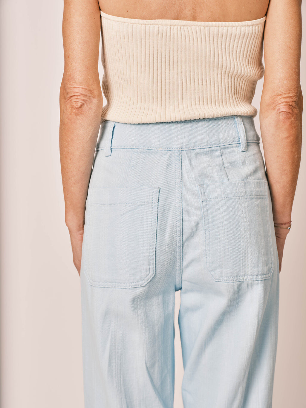 Pantalon évasé bleu clair FEYEL femme, BABY BLUE, taille XS, porté par Jessica (1m75) – photo 5