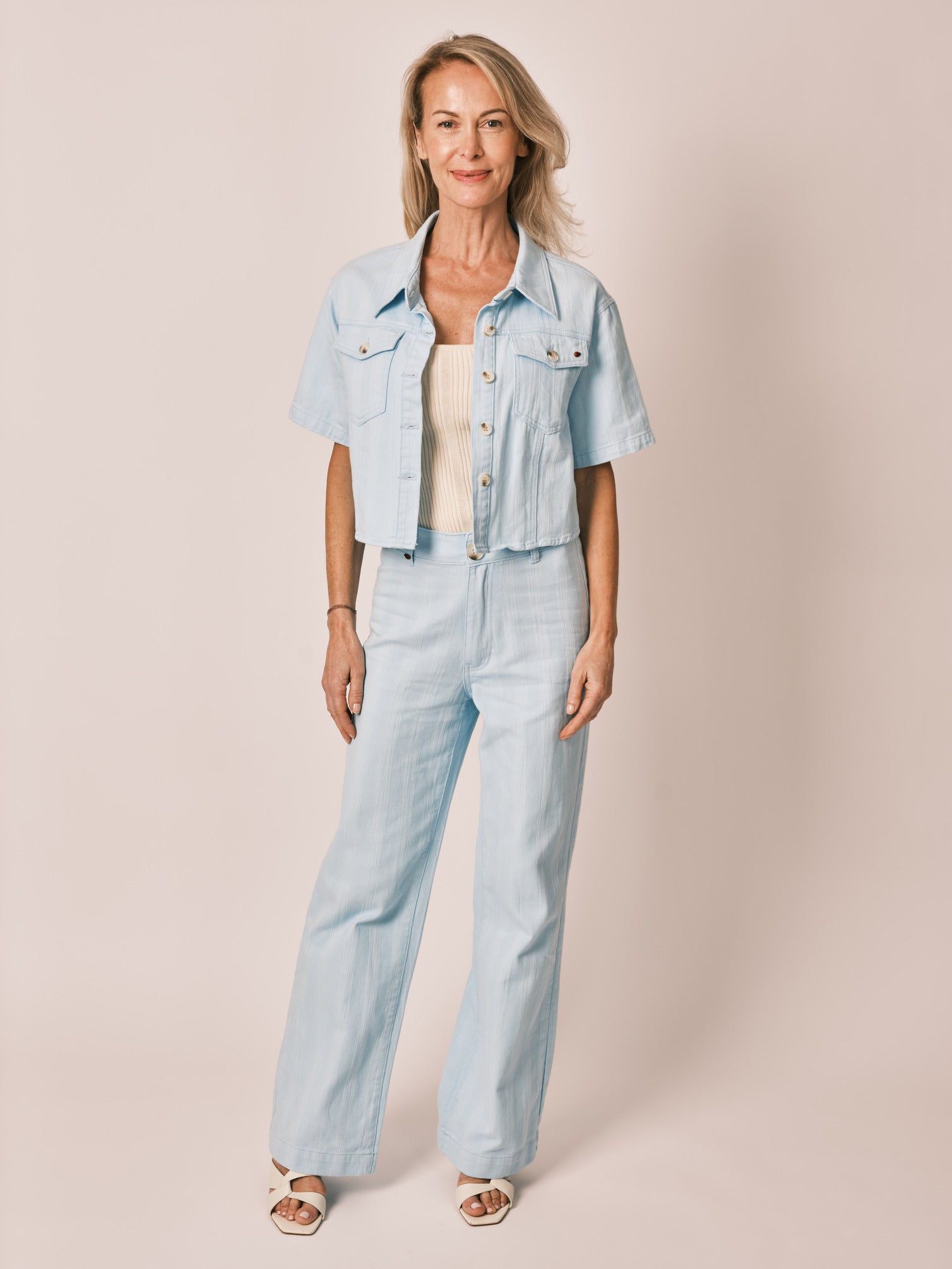 Pantalon évasé bleu clair FEYEL femme, BABY BLUE, taille XS, porté par Jessica (1m75) – photo 6