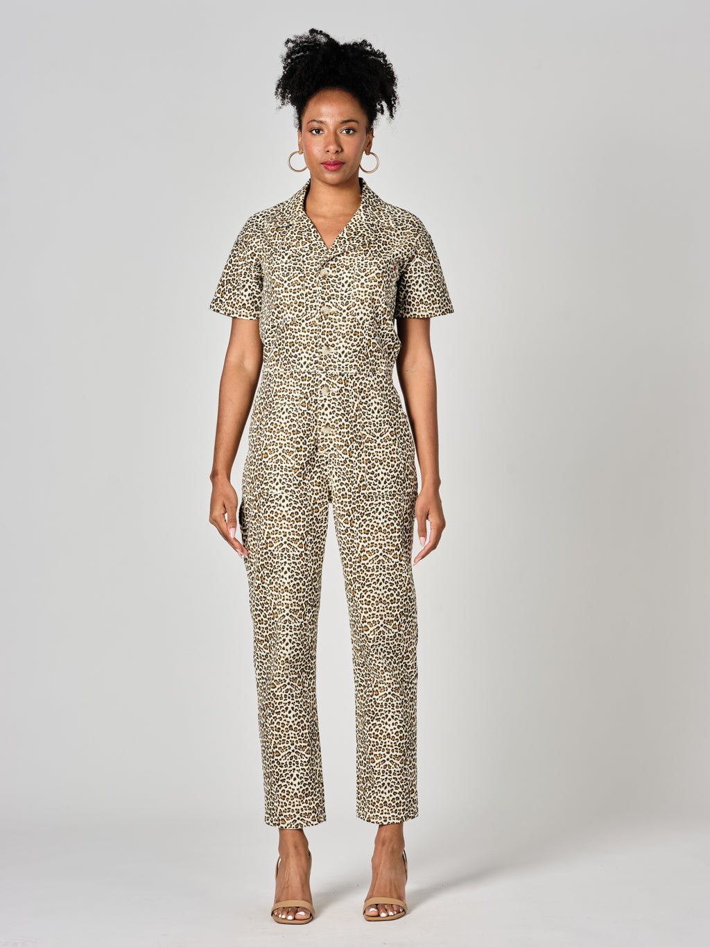 Combinaison manches courtes en Léopard DENISE femme, LEOPARD, taille XS, porté par Shazney (1m75) – photo 2