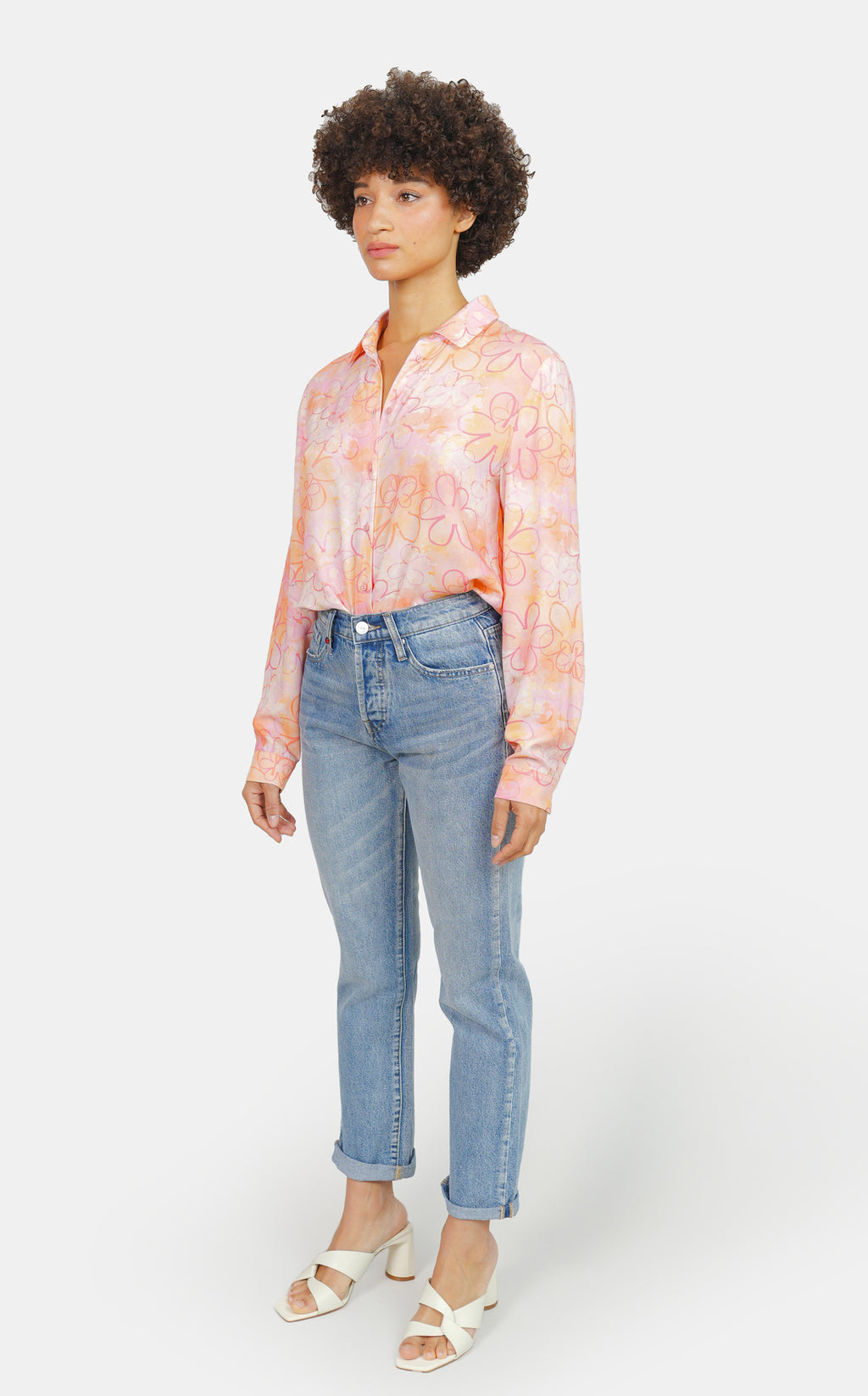 Jean mom bleu PATRICIA MFN femme, BLUE, taille 26, porté par Eden (1m70) – photo 4