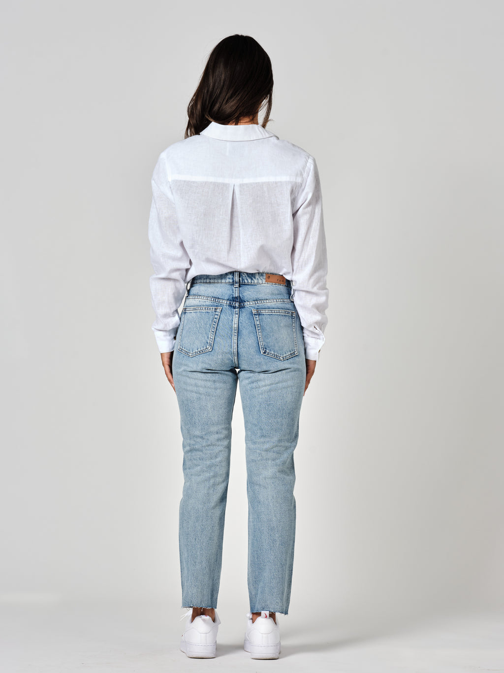 Jean mom bleu PATRICIA femme, BLUE JEANS, taille 25, porté par Amanda (1m76) – photo 5